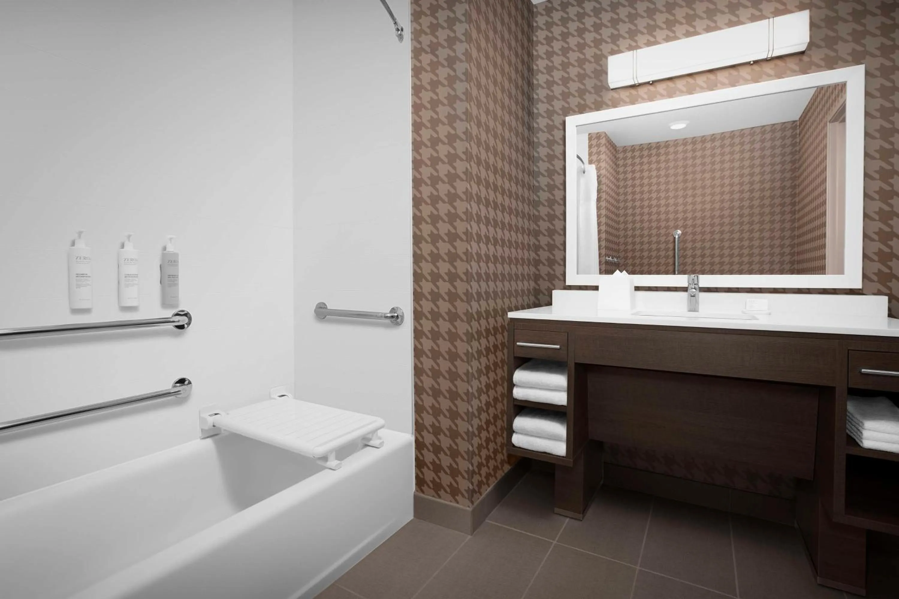 Bathroom in Home2 Suites By Hilton Phoenix North Happy Valley