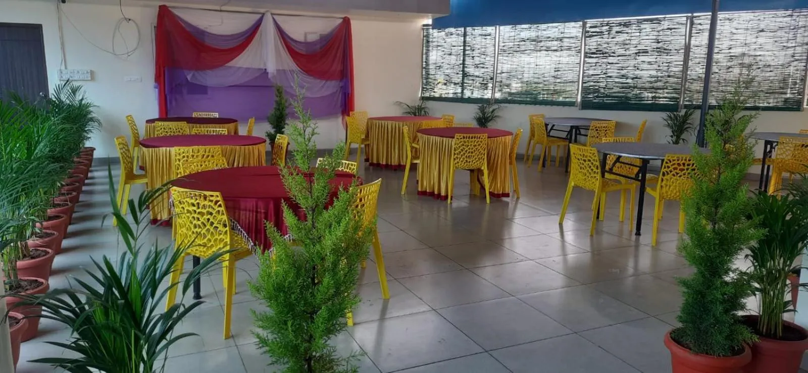 Garden in HOTEL SLN COMFORTS