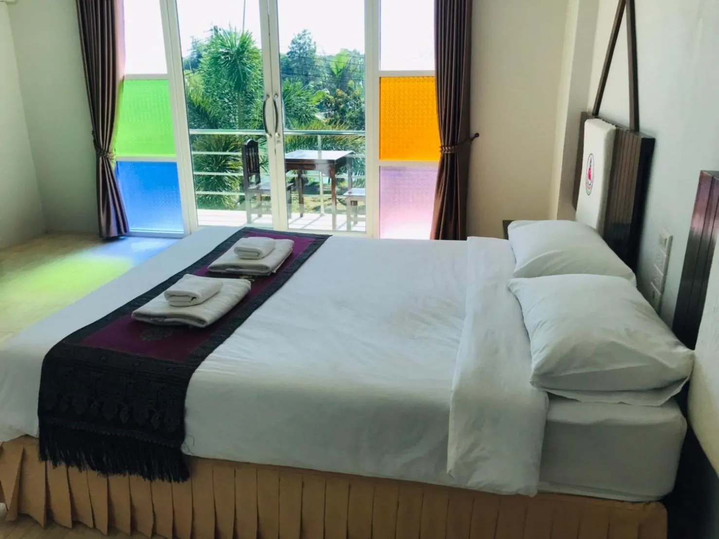 View (from property/room), Bed in Saensukkho Hotel & Resort