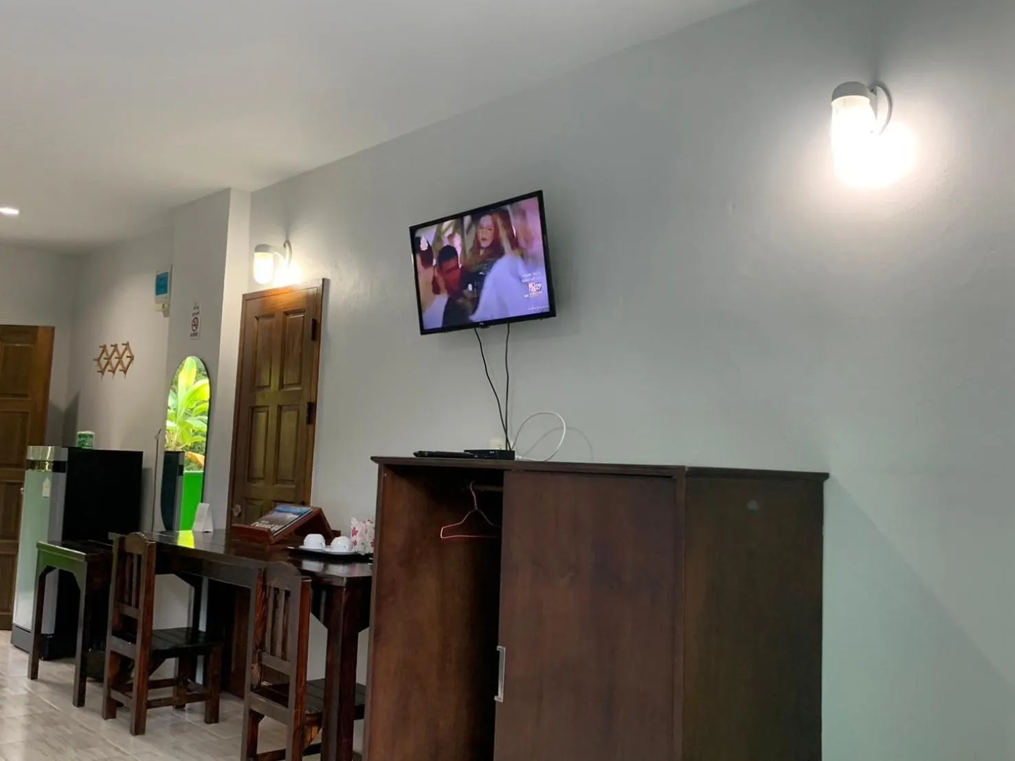 TV and multimedia in Saensukkho Hotel & Resort