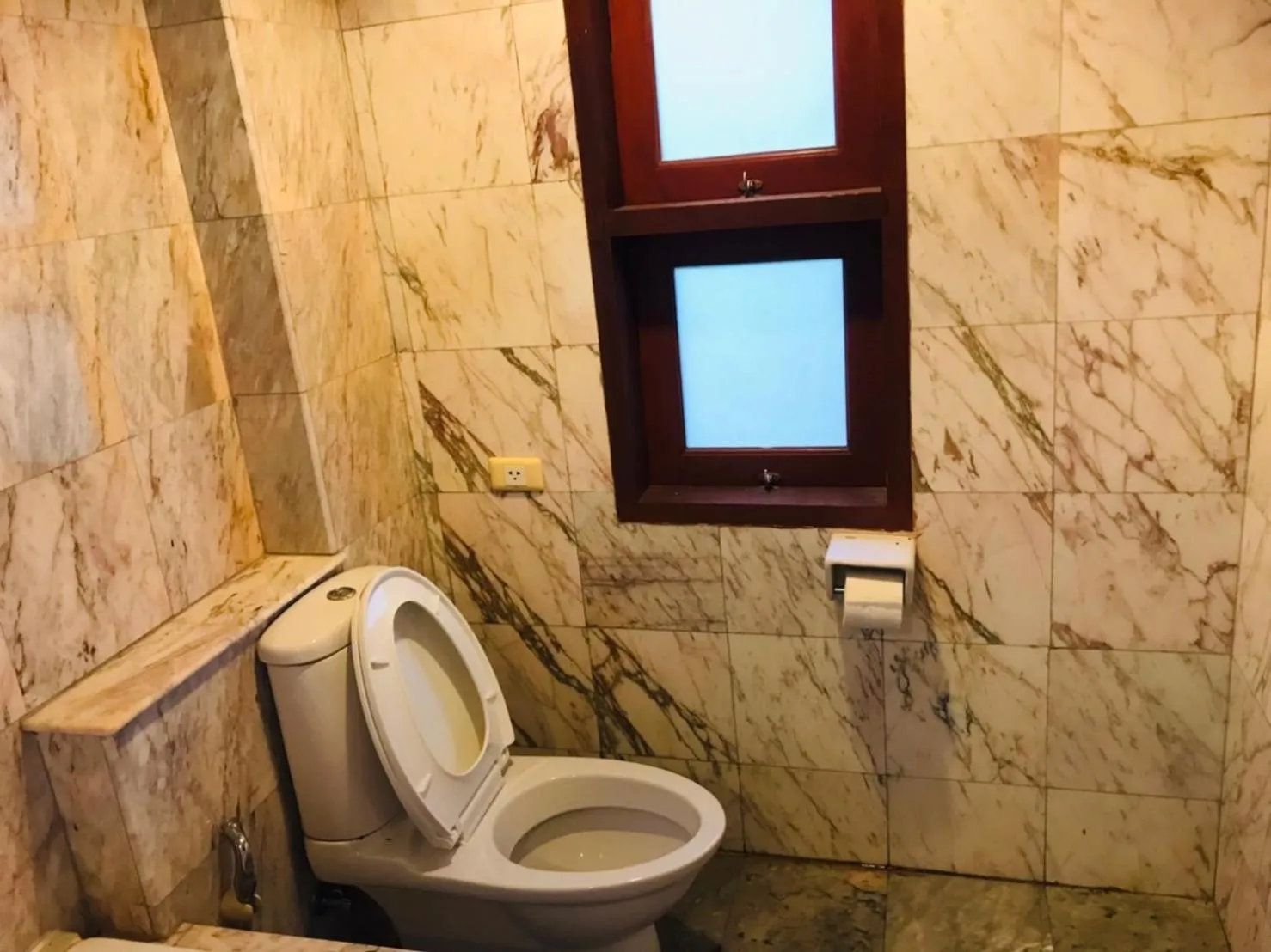 Bathroom in Saensukkho Hotel & Resort