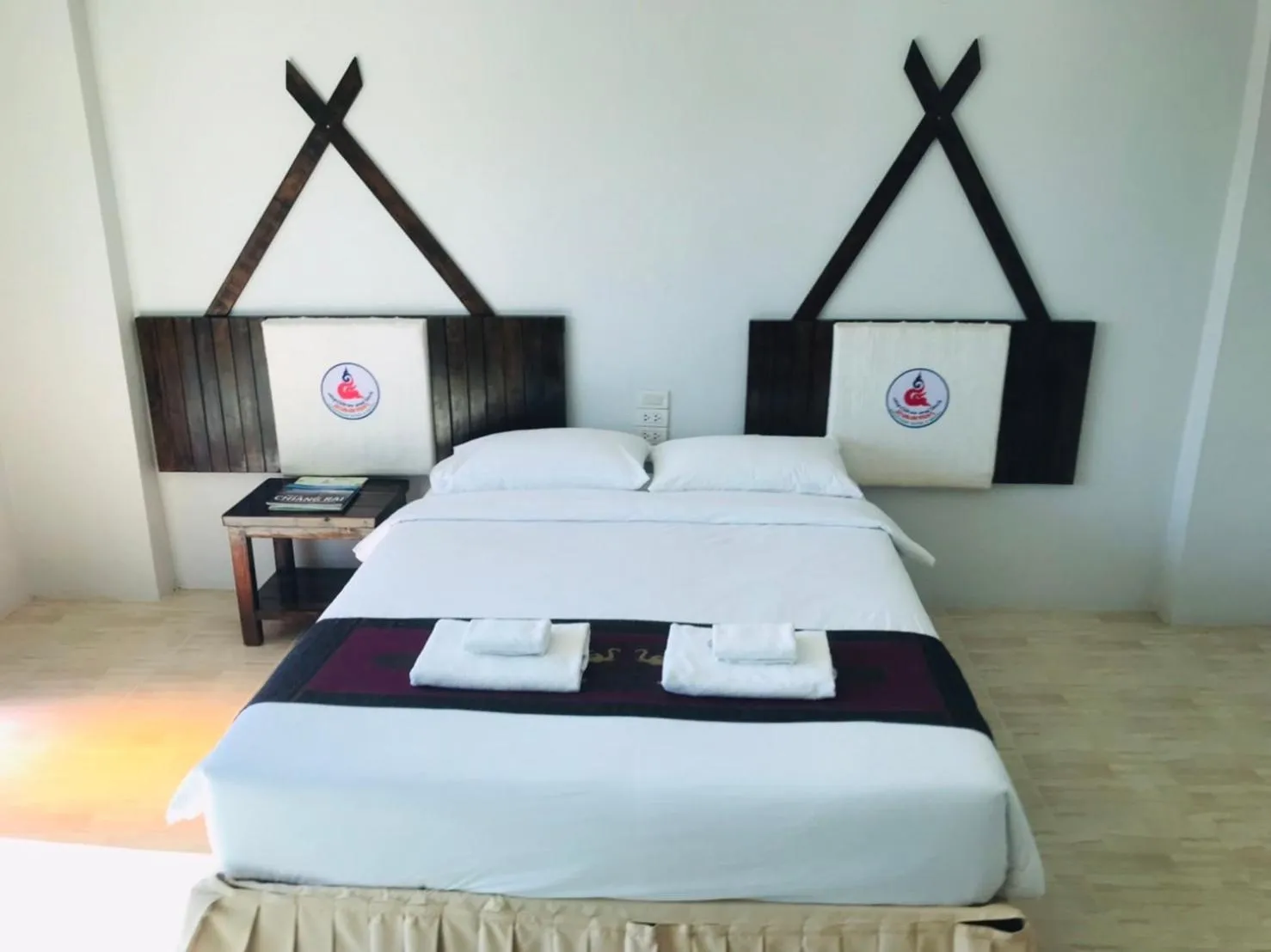 Bed in Saensukkho Hotel & Resort