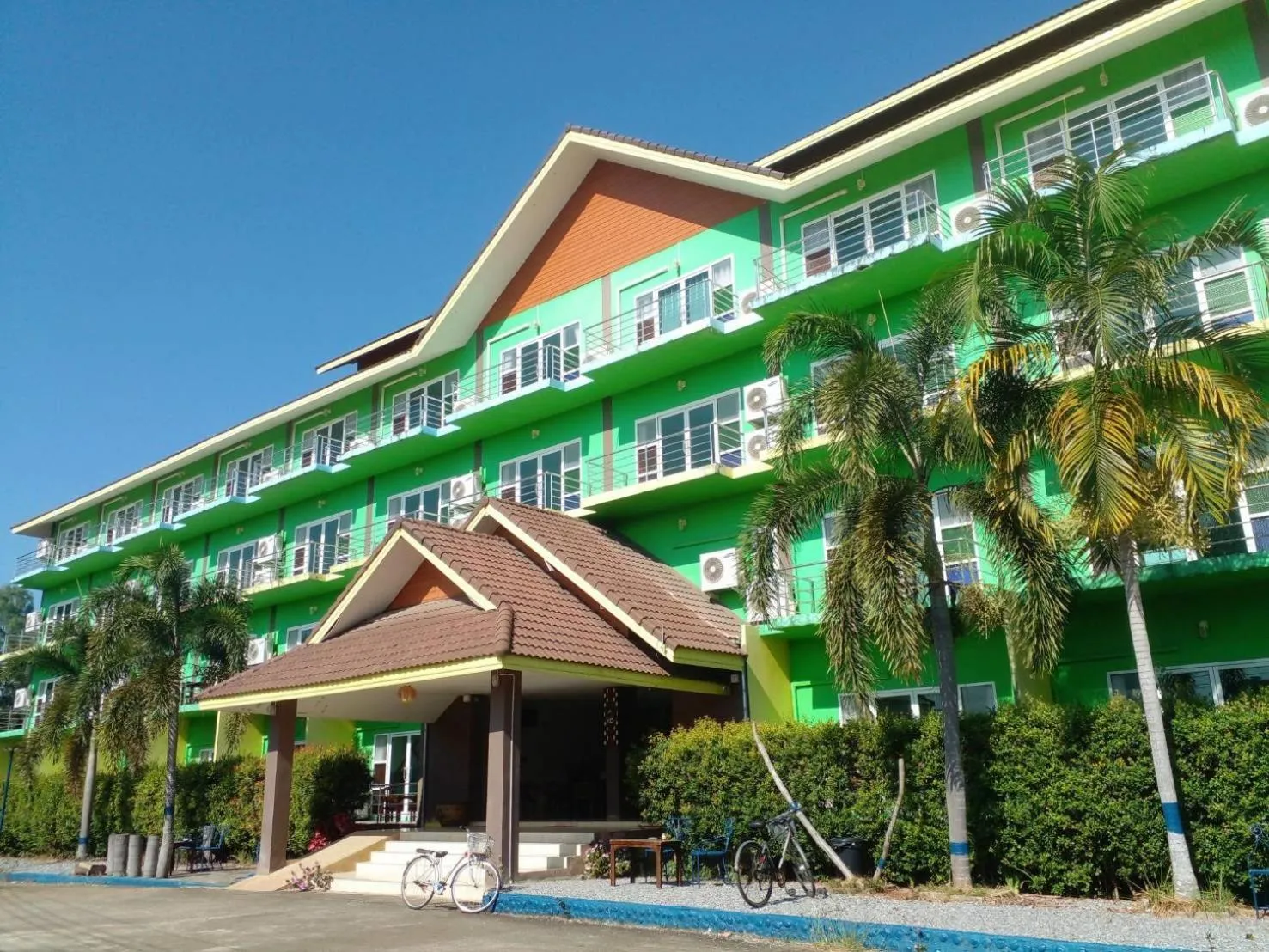 Property building in Saensukkho Hotel & Resort