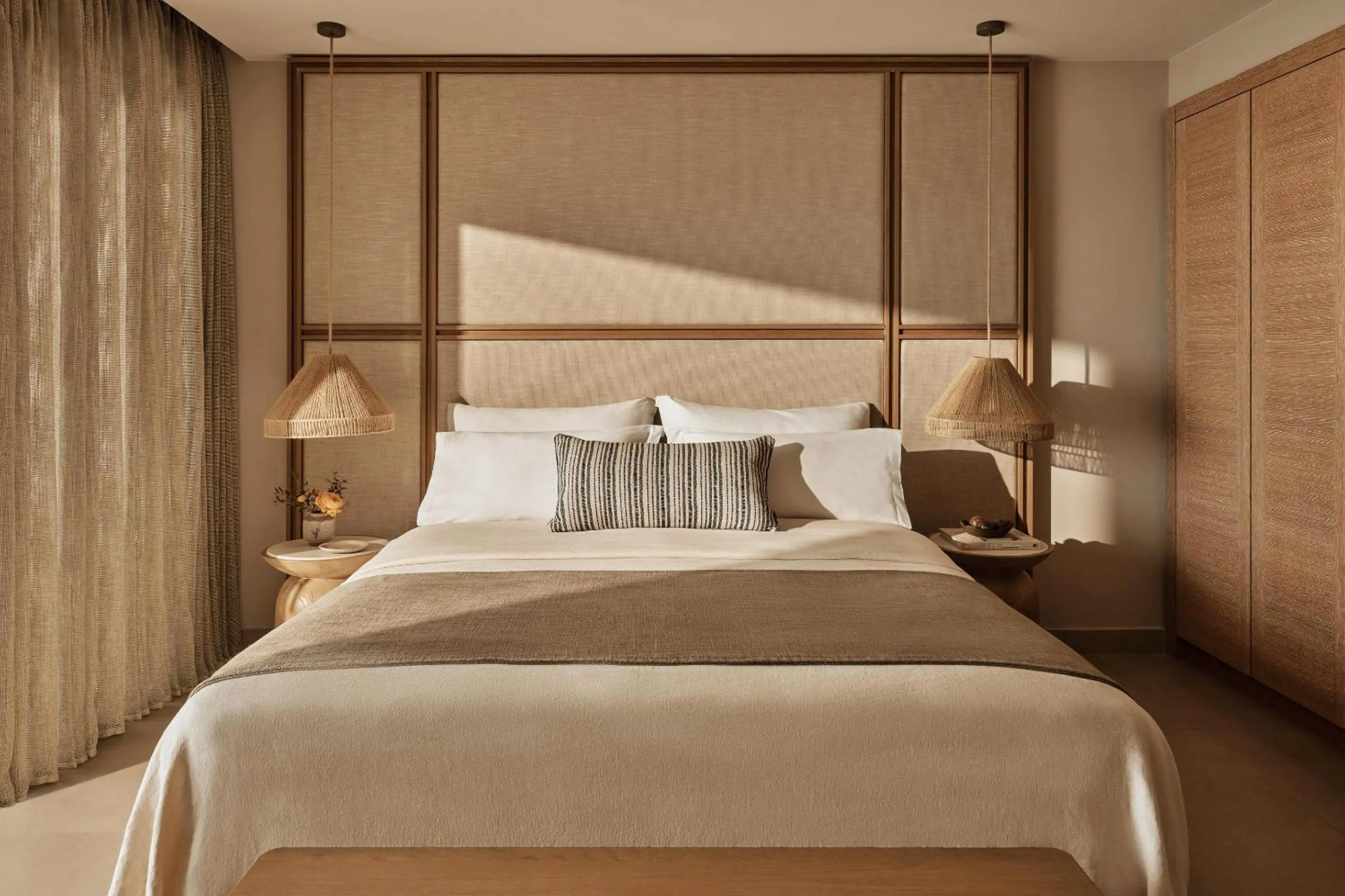 Photo of the whole room, Bed in Ikos Olivia