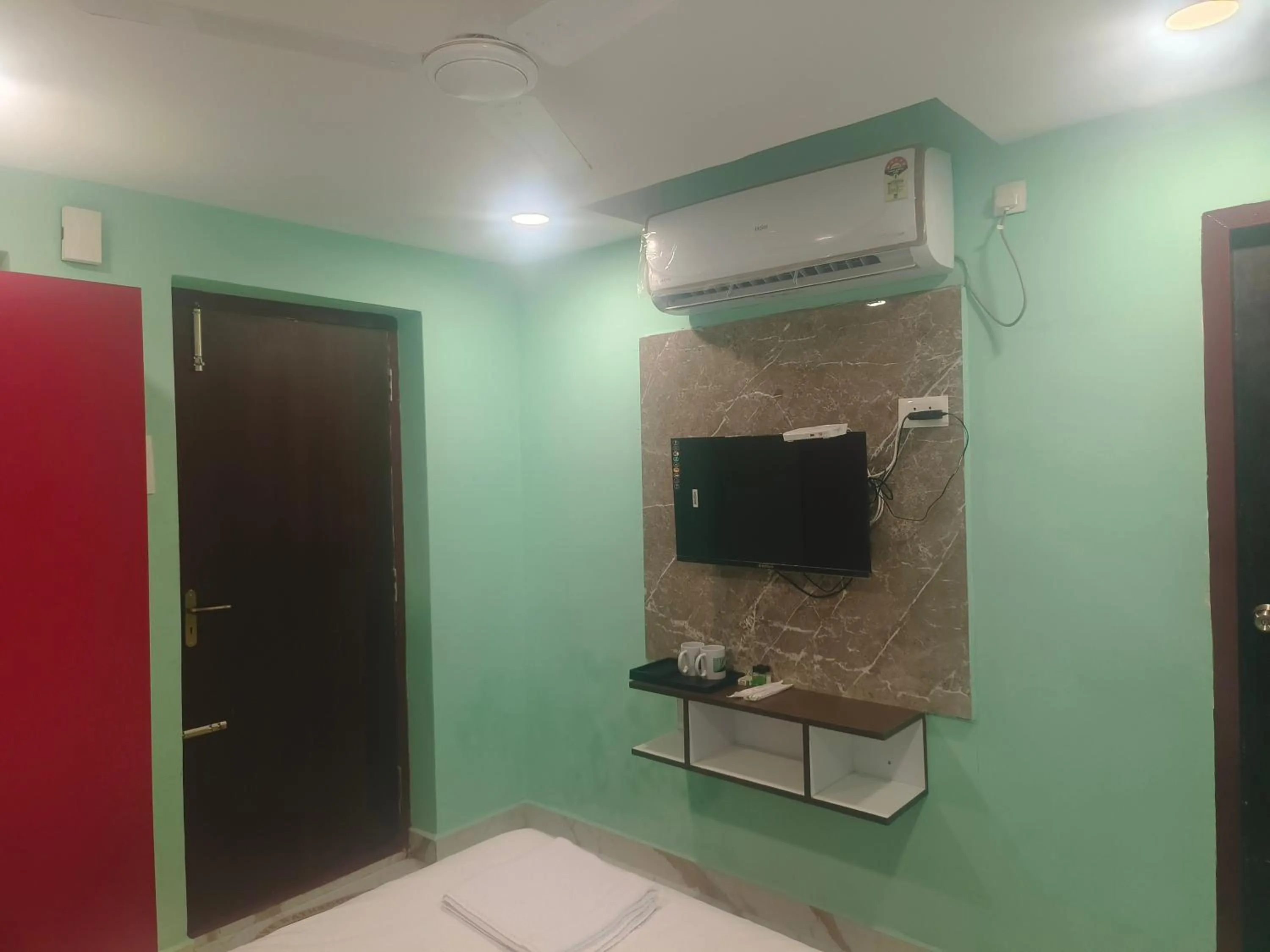 TV and multimedia in Kailasaa Residency