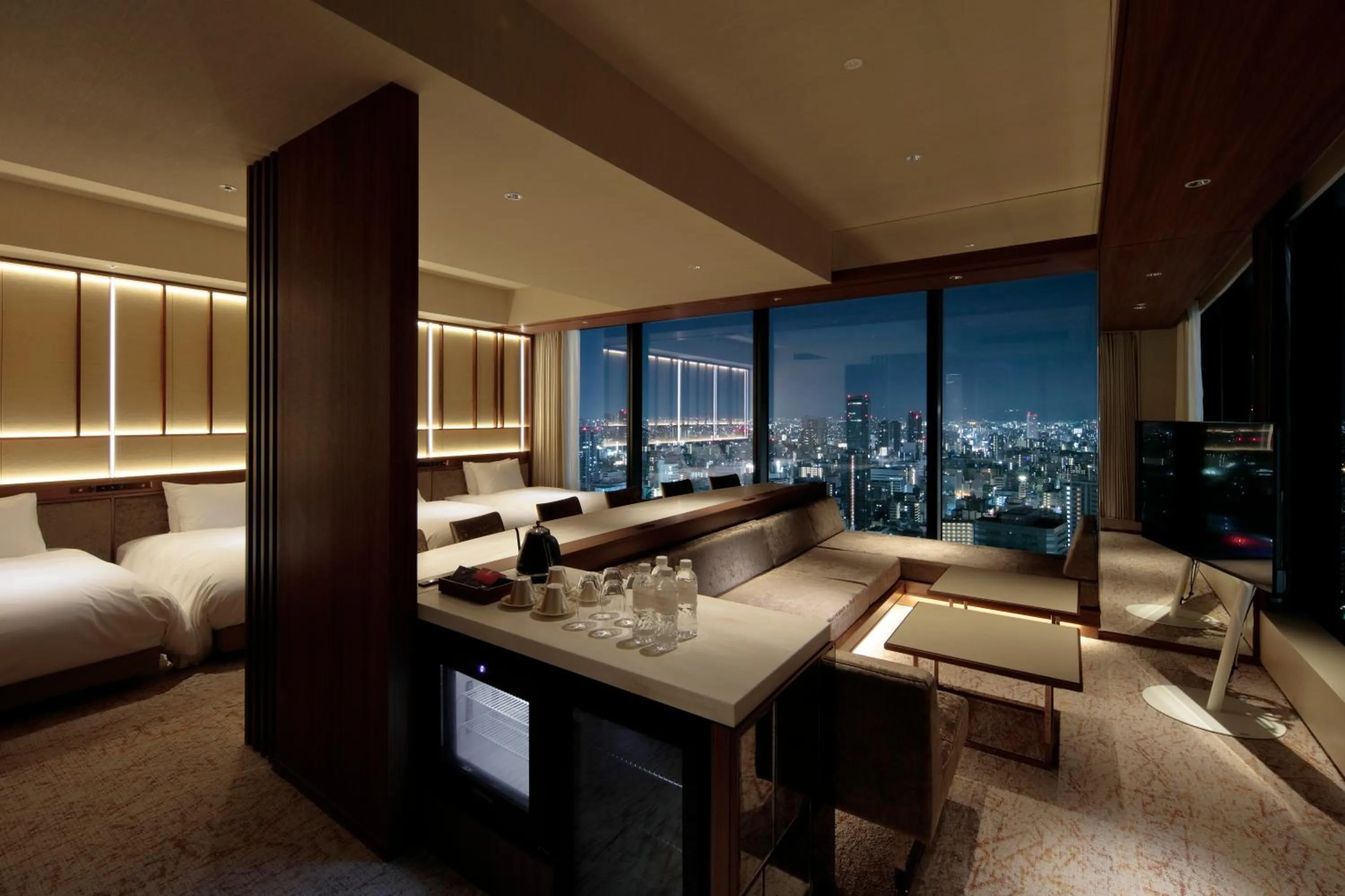 Photo of the whole room, Bed in Candeo Hotels Osaka The Tower