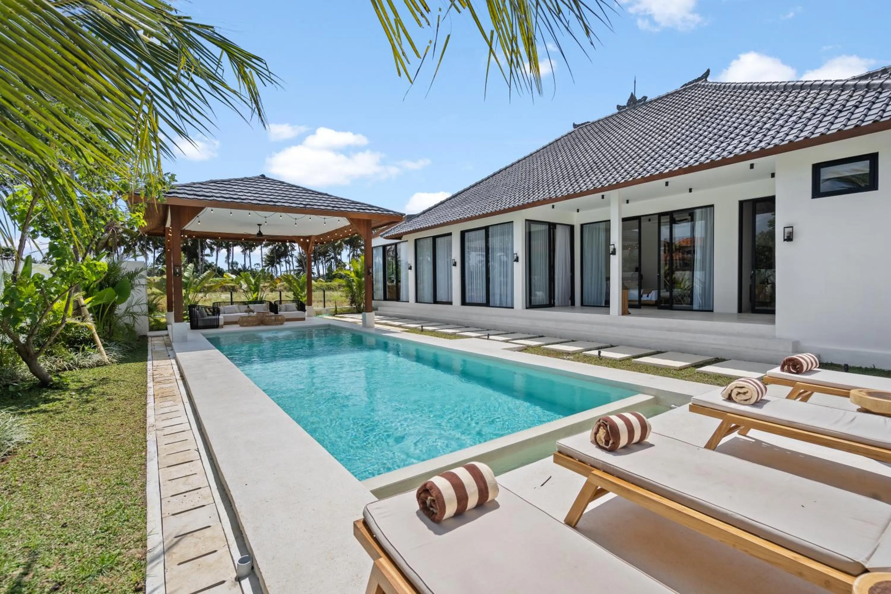 Property building in Marbella Villa