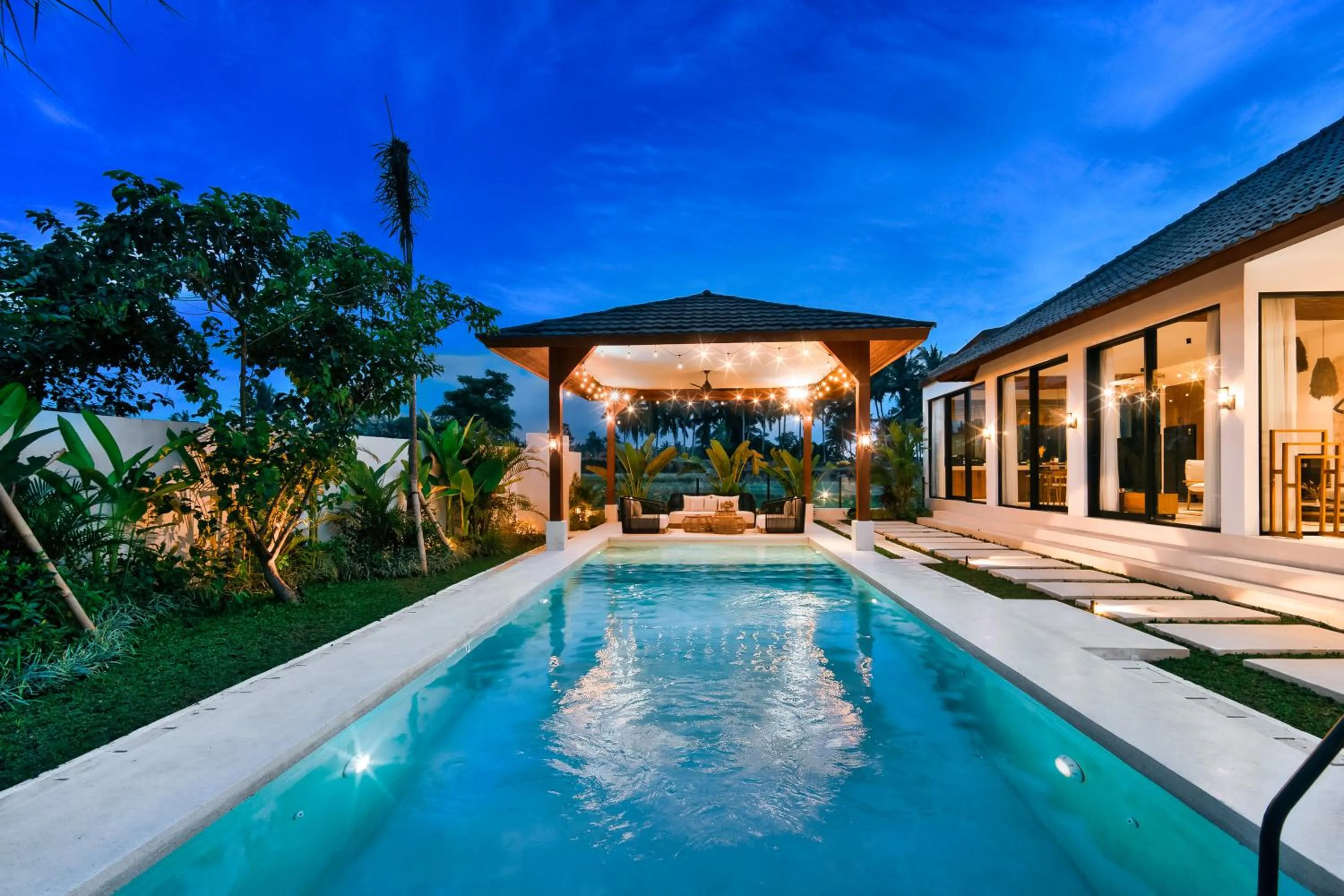 Property building in Marbella Villa