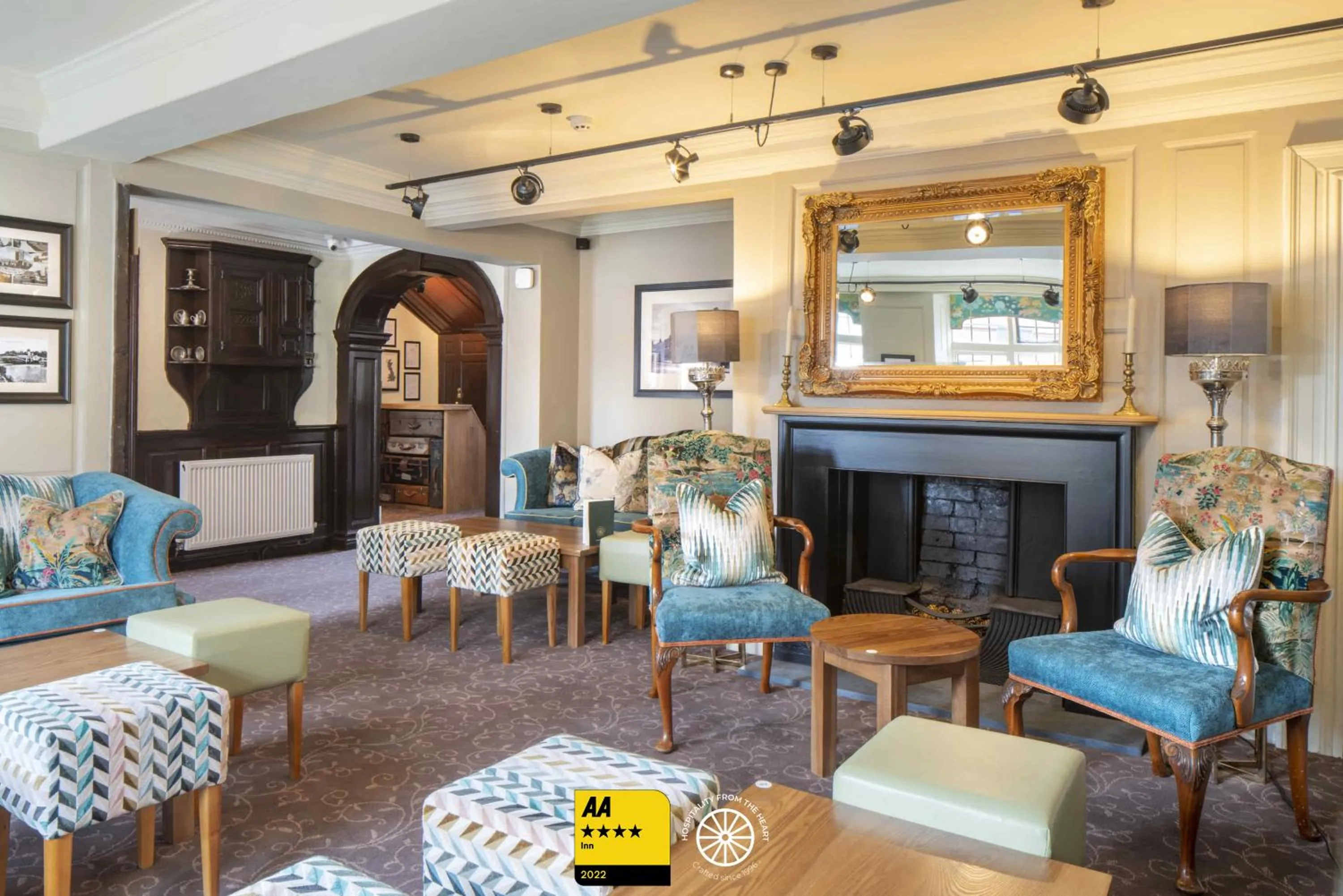 Lounge or bar in The Tudor House Hotel, Tewkesbury, Gloucestershire - The Coaching Inn Group
