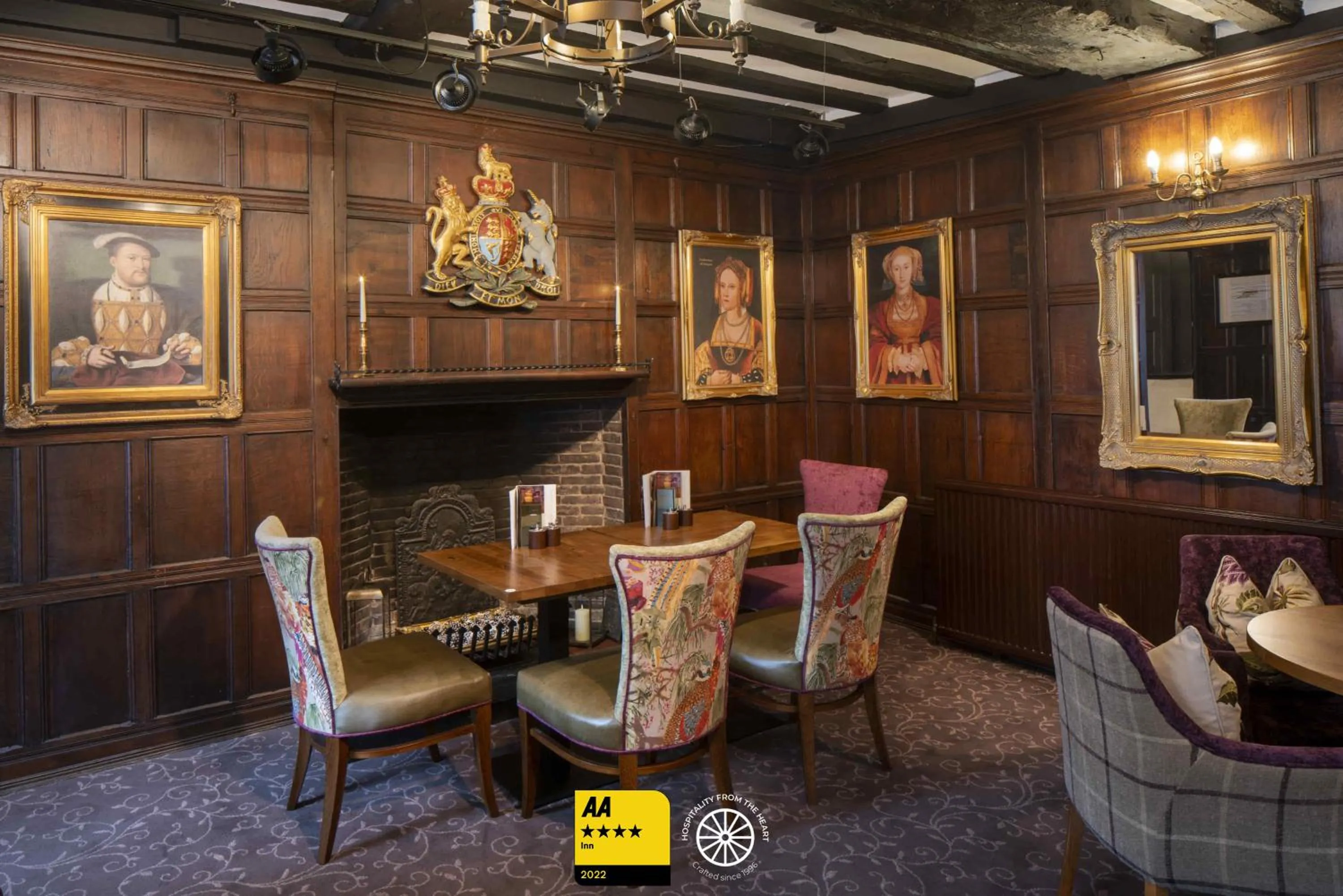 Lounge or bar in The Tudor House Hotel, Tewkesbury, Gloucestershire - The Coaching Inn Group
