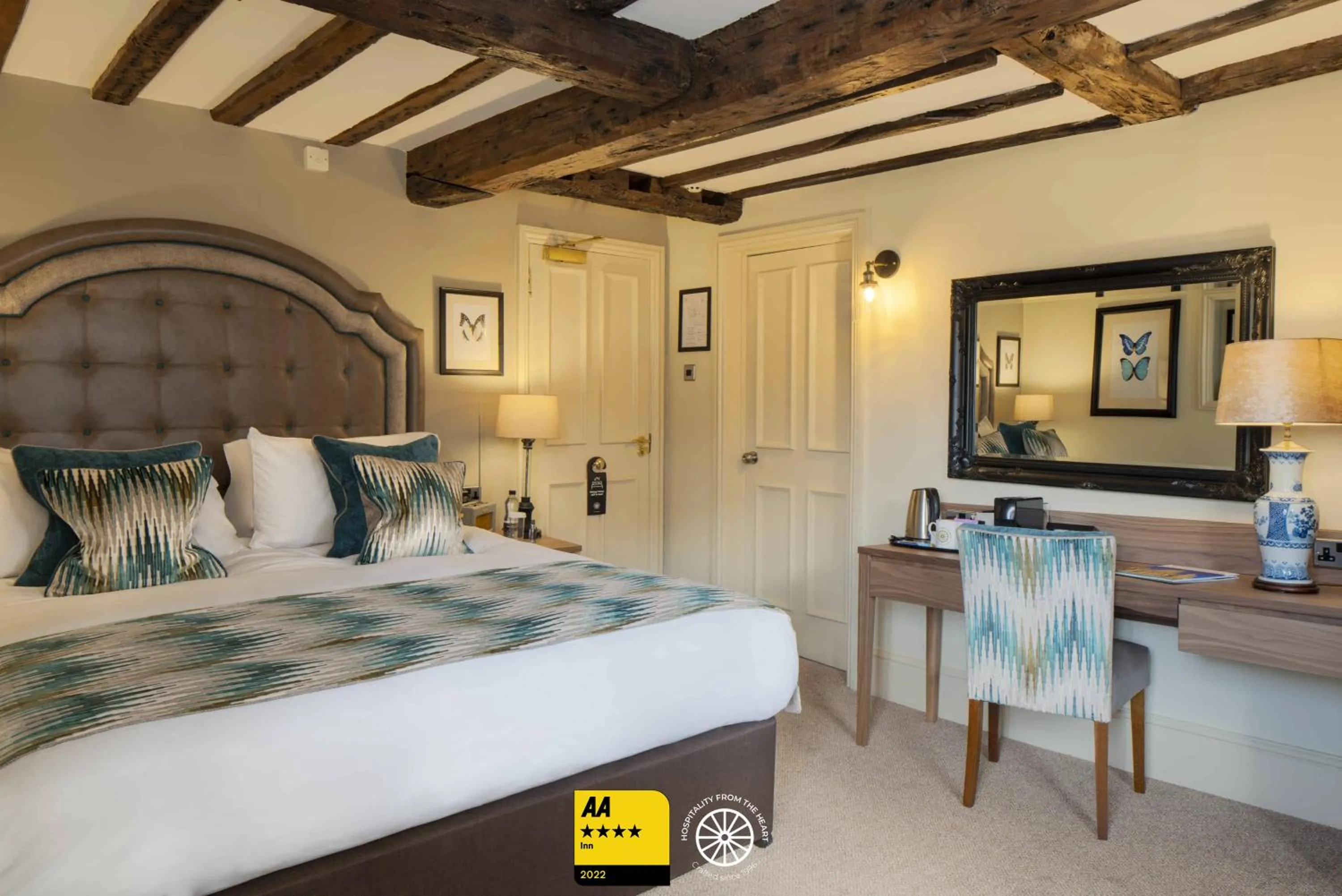 Bed in The Tudor House Hotel, Tewkesbury, Gloucestershire - The Coaching Inn Group