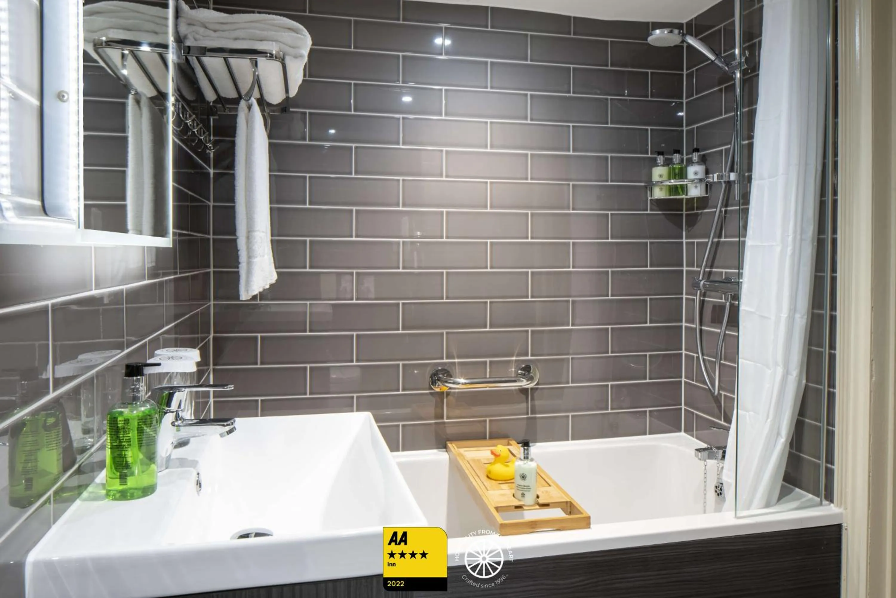 Bathroom in The Tudor House Hotel, Tewkesbury, Gloucestershire - The Coaching Inn Group