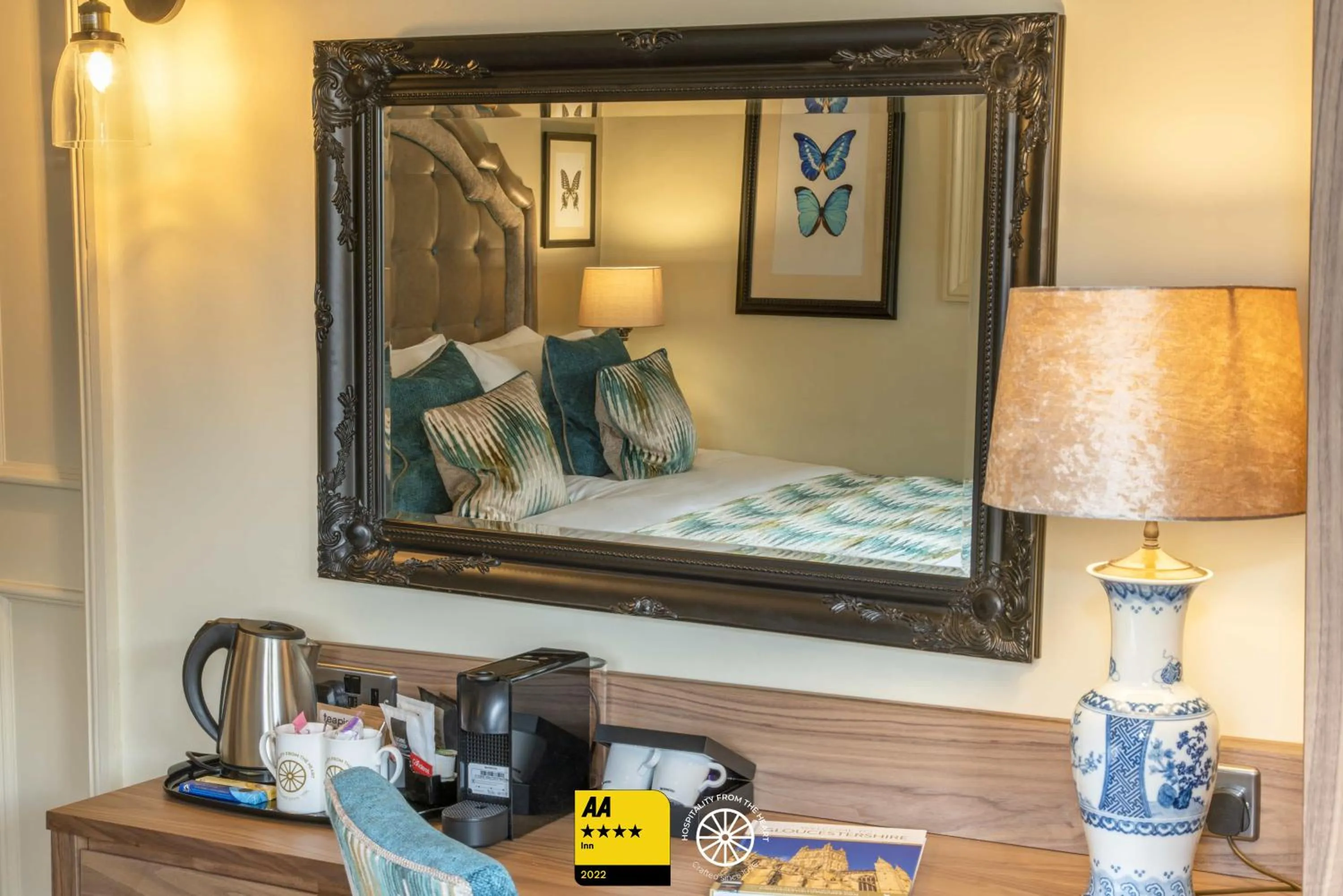 Bedroom, Bed in The Tudor House Hotel, Tewkesbury, Gloucestershire - The Coaching Inn Group