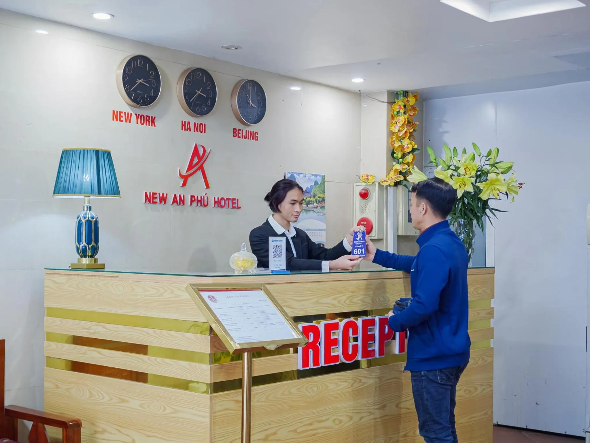 People in New An Phú Hotel