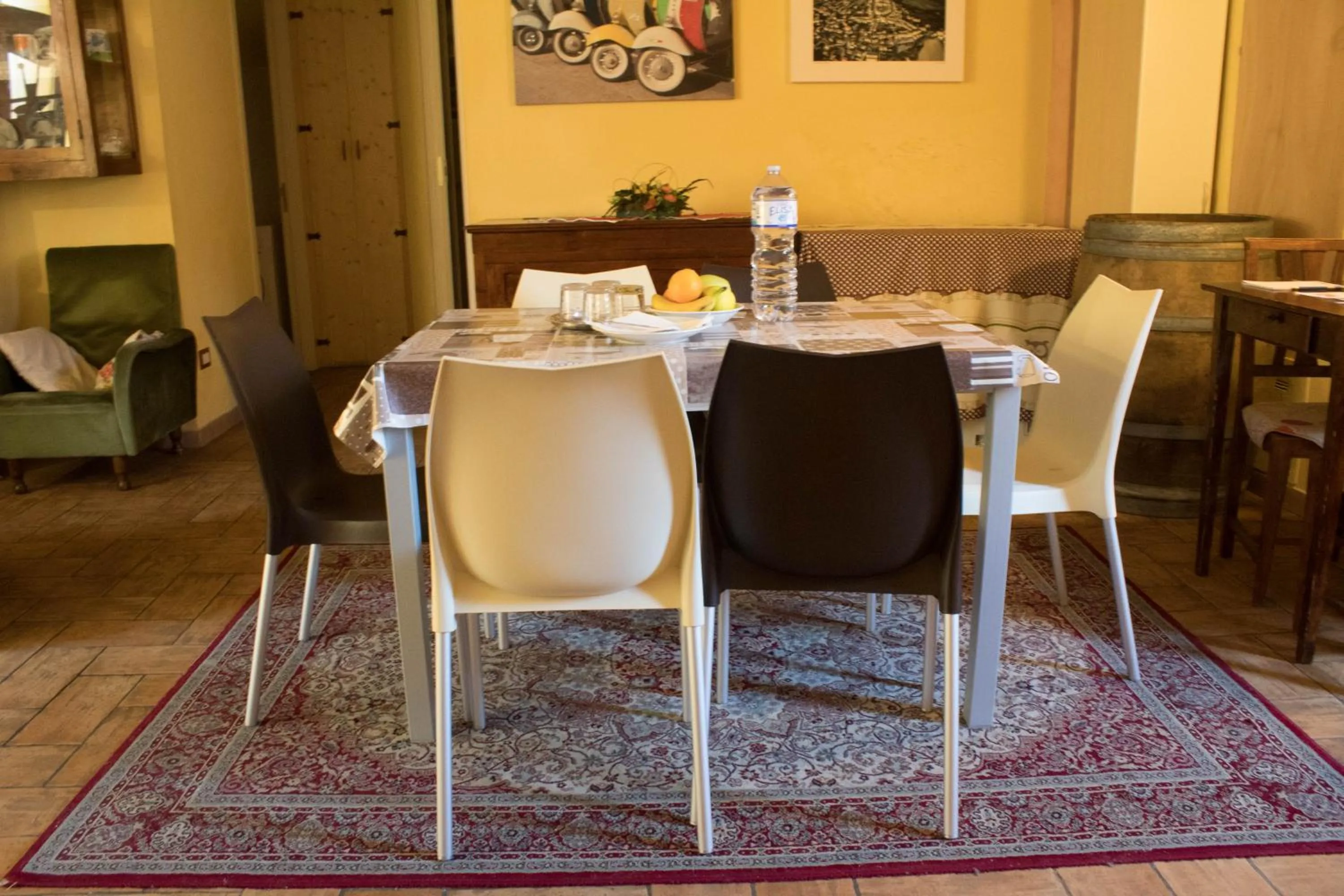 Communal lounge/ TV room in Lo Sfizio B&B