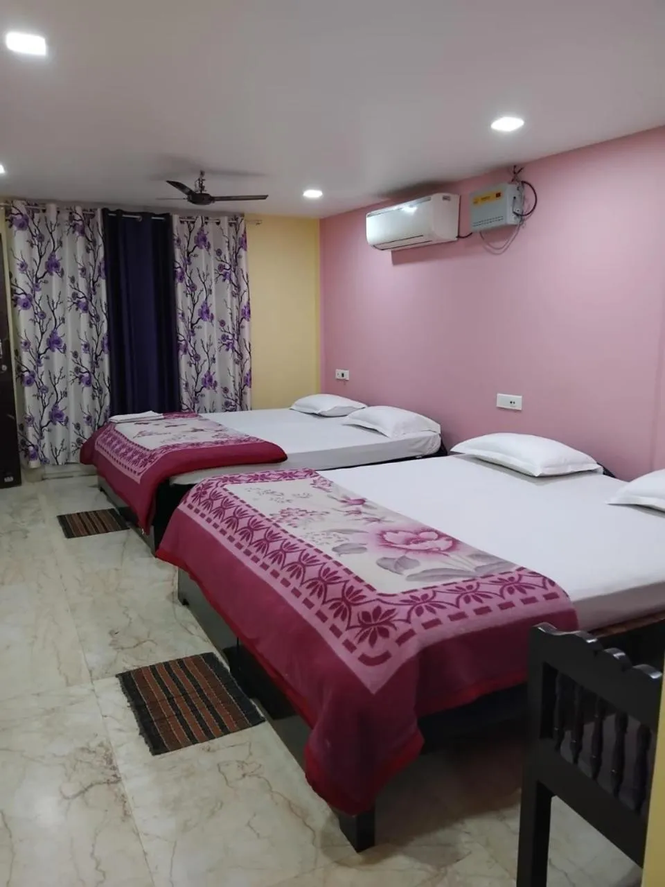 Bedroom, Bed in Hotel Swagat