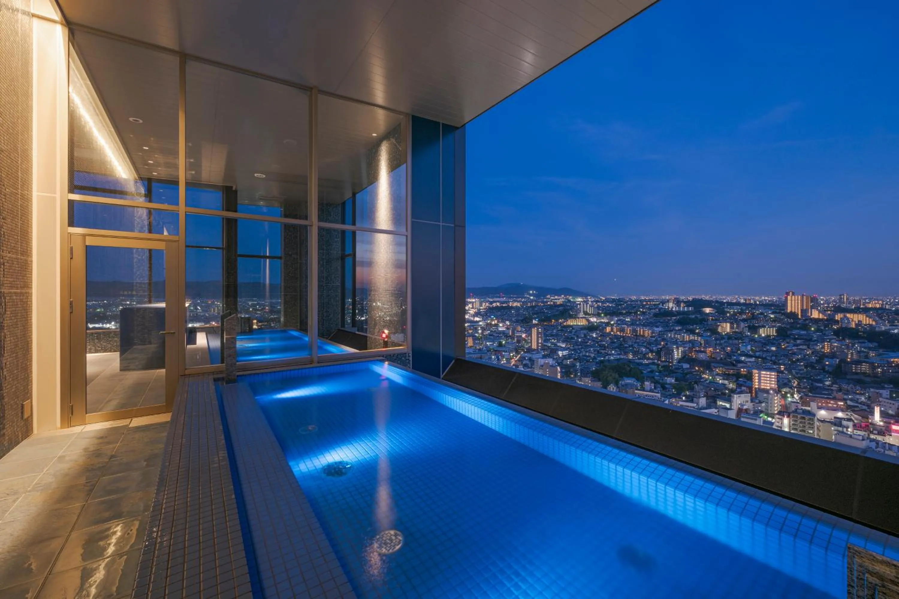 Open Air Bath in Candeo Hotels Osaka Hirakata