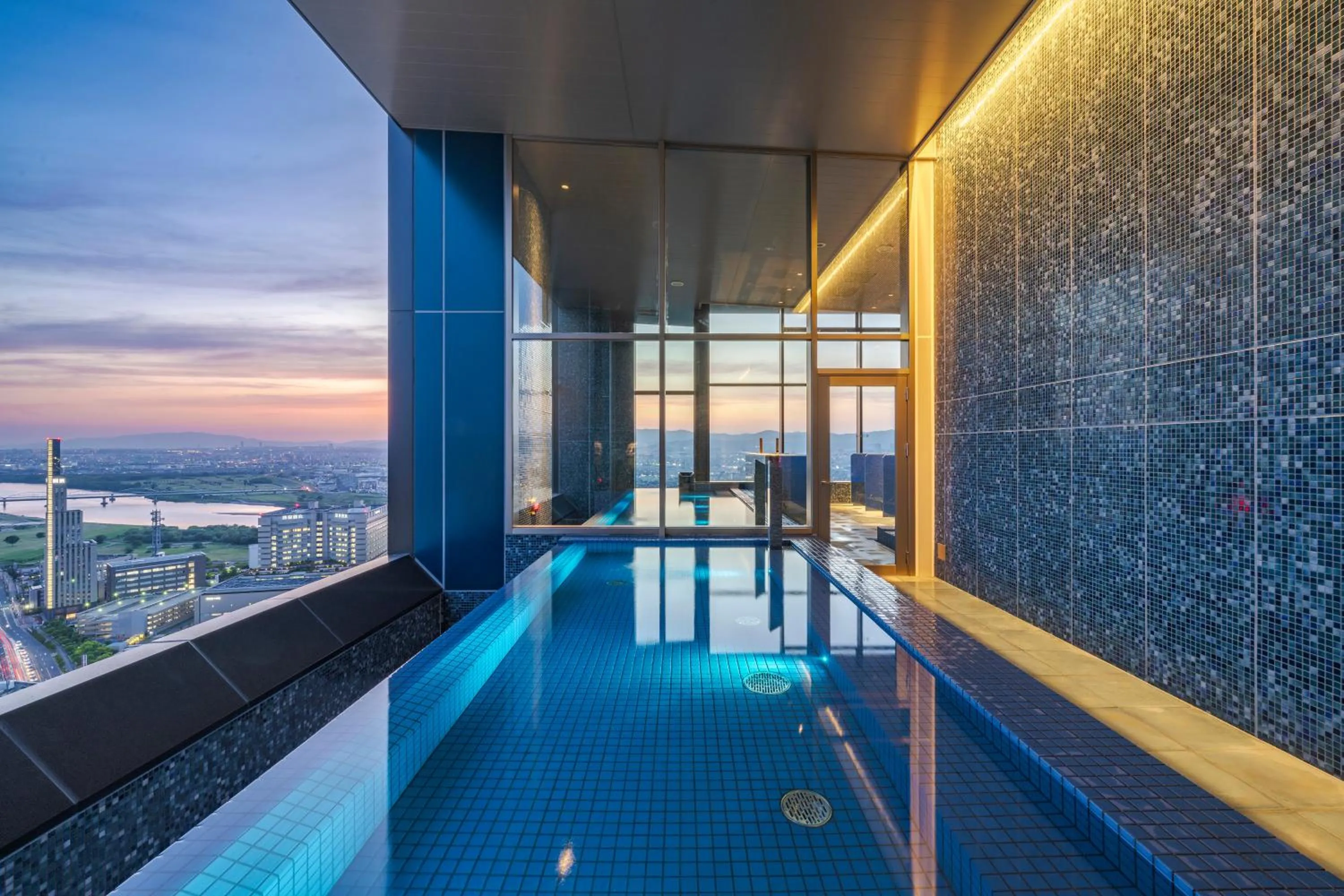 Public Bath in Candeo Hotels Osaka Hirakata