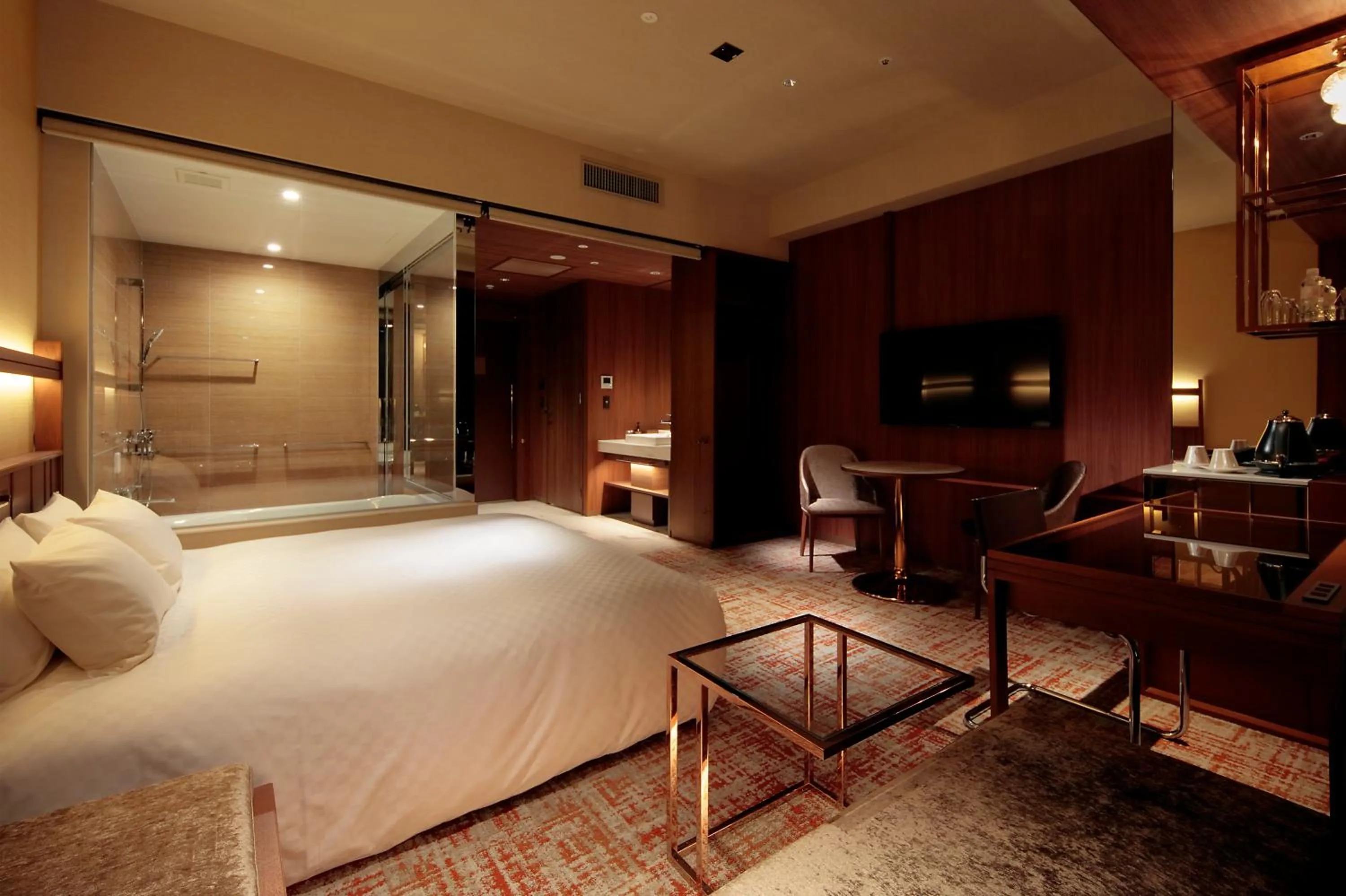 Bed in Candeo Hotels Osaka Hirakata