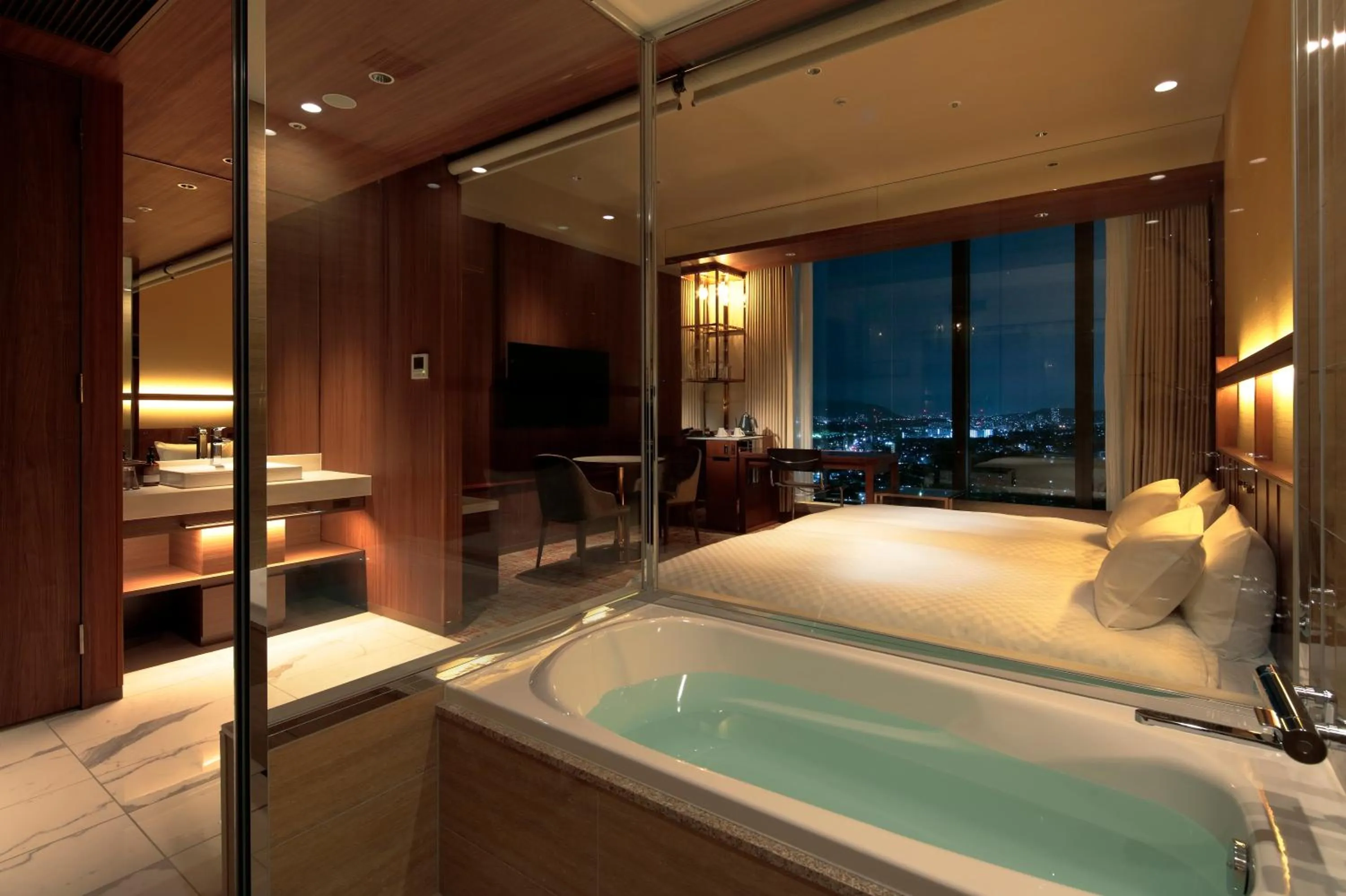 Candeo Hotels Osaka Hirakata