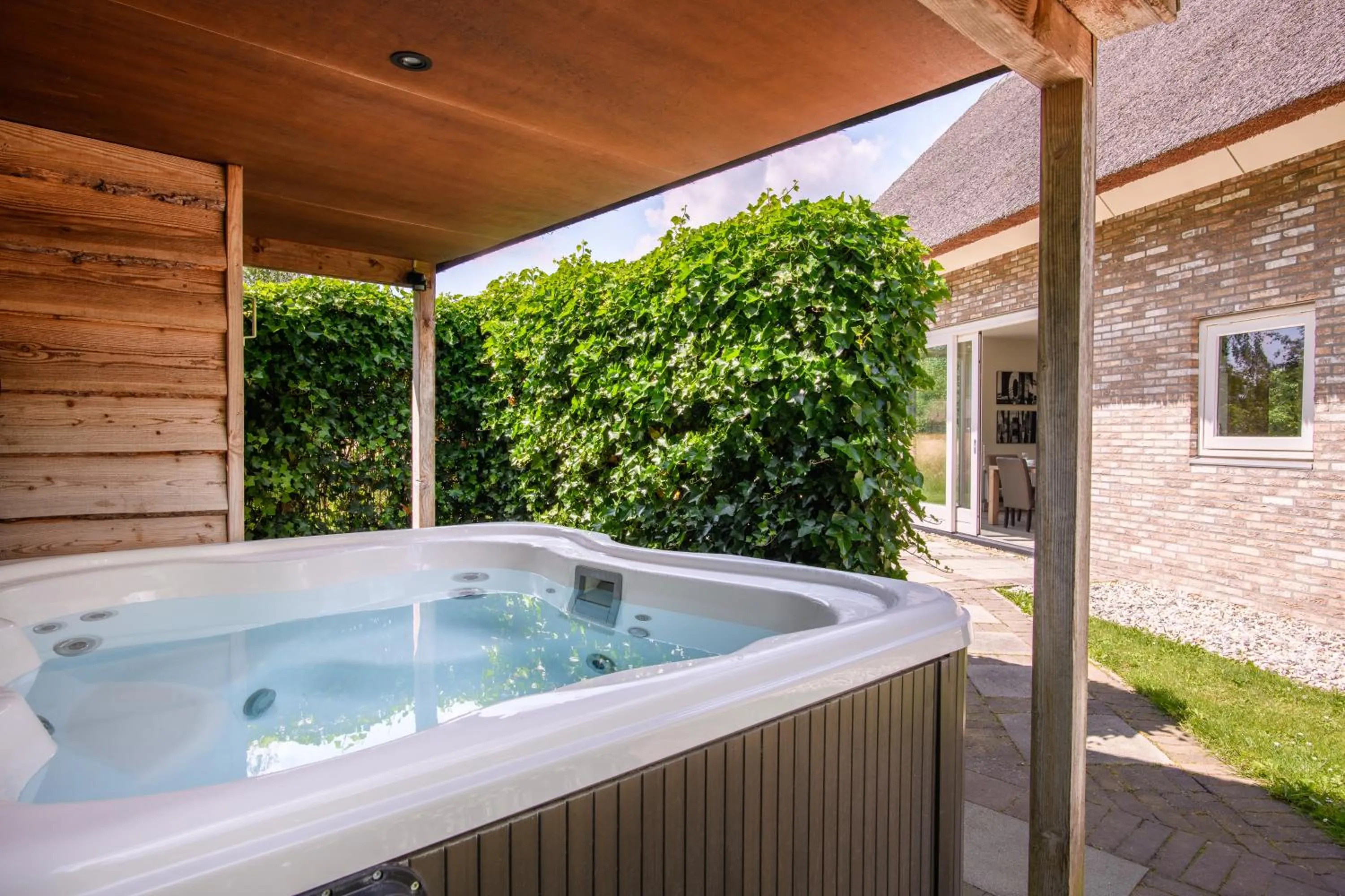Hot Tub in Summio Buitenplaats de Marke van Ruinen