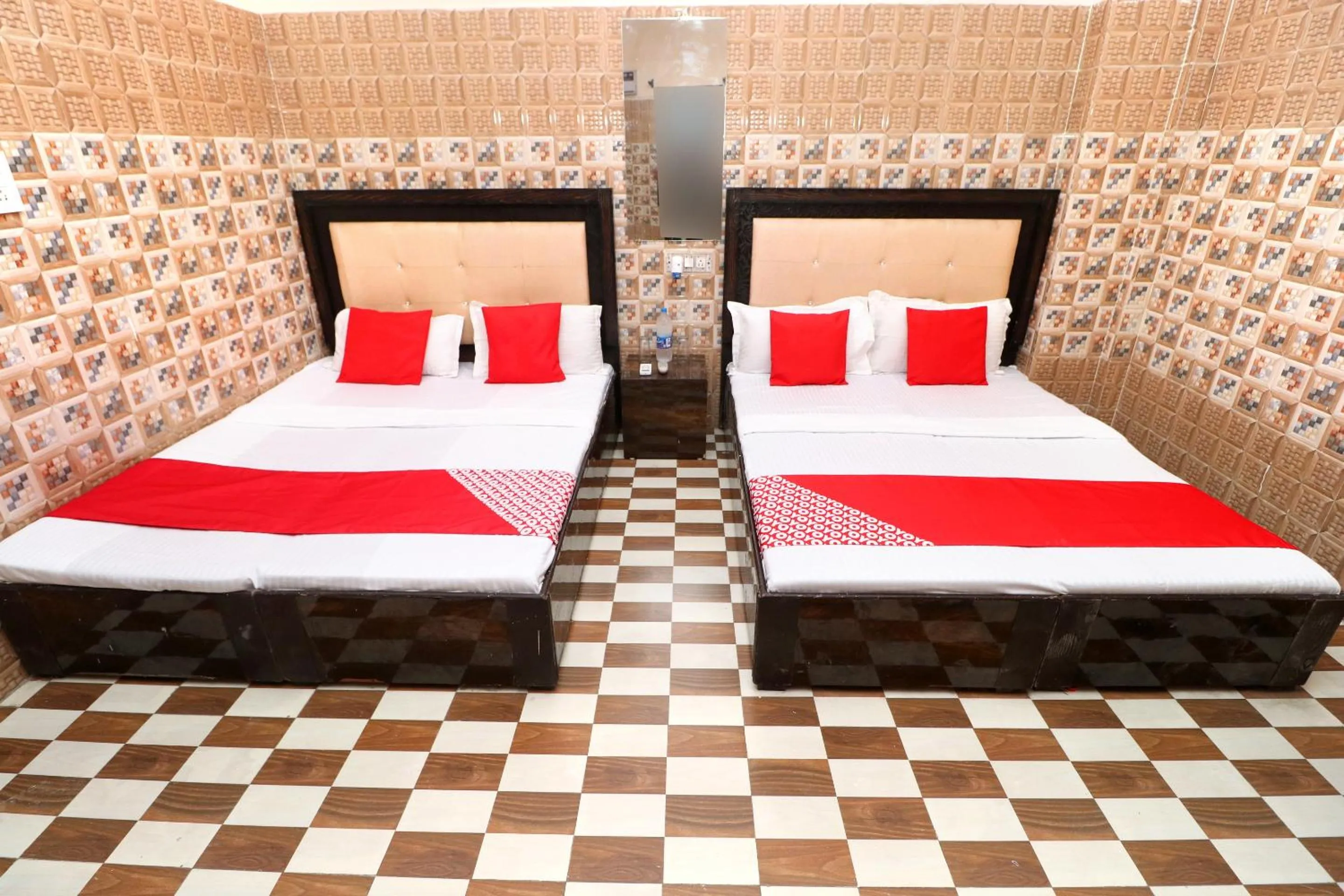 Bedroom, Bed in Hotel O Kapoor Residency