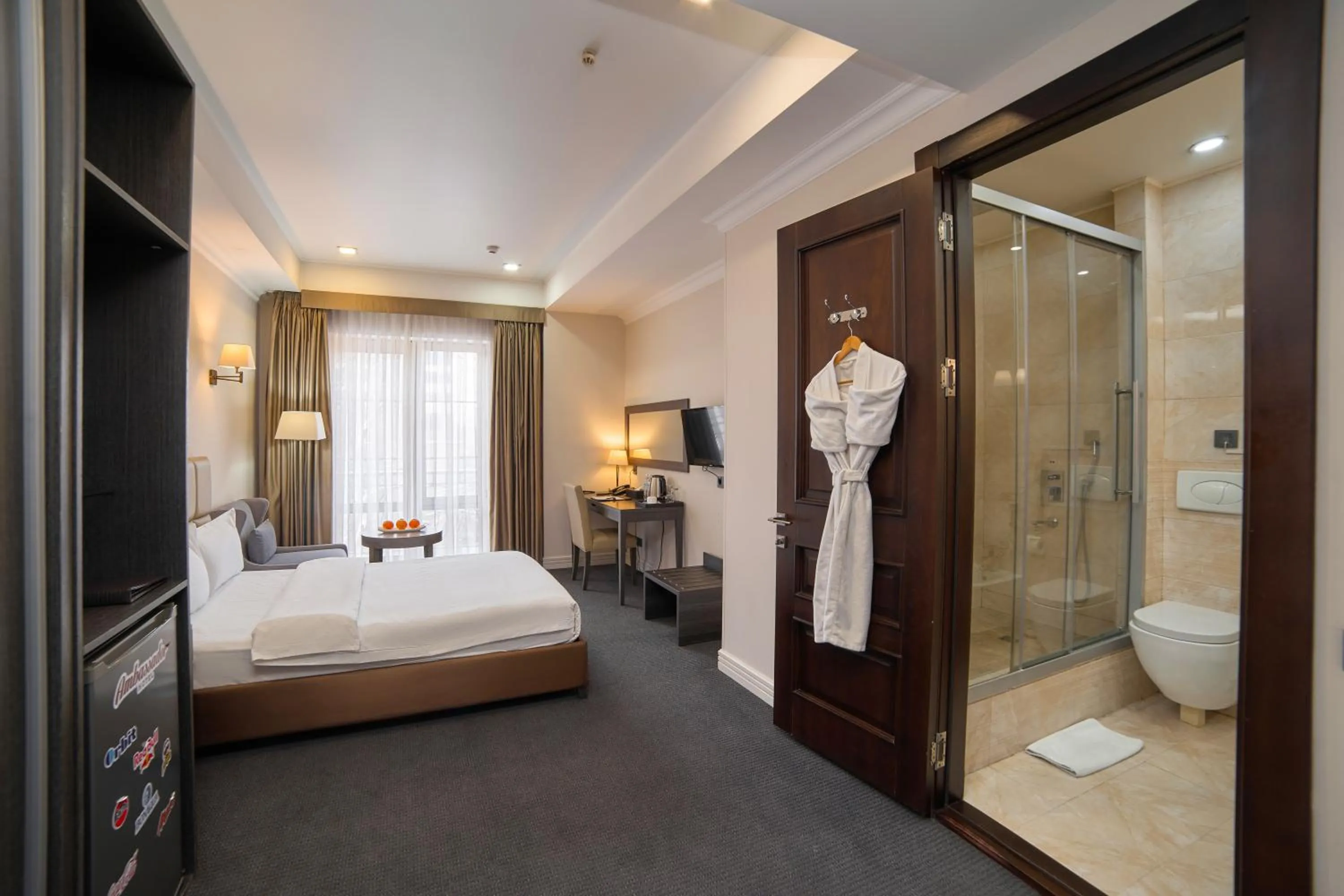 Shower, Bed in Ambassador Hotel