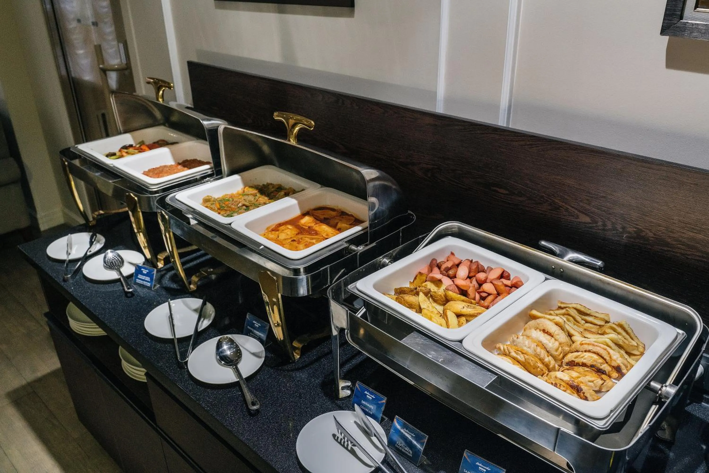 Food and drinks in Ambassador Hotel