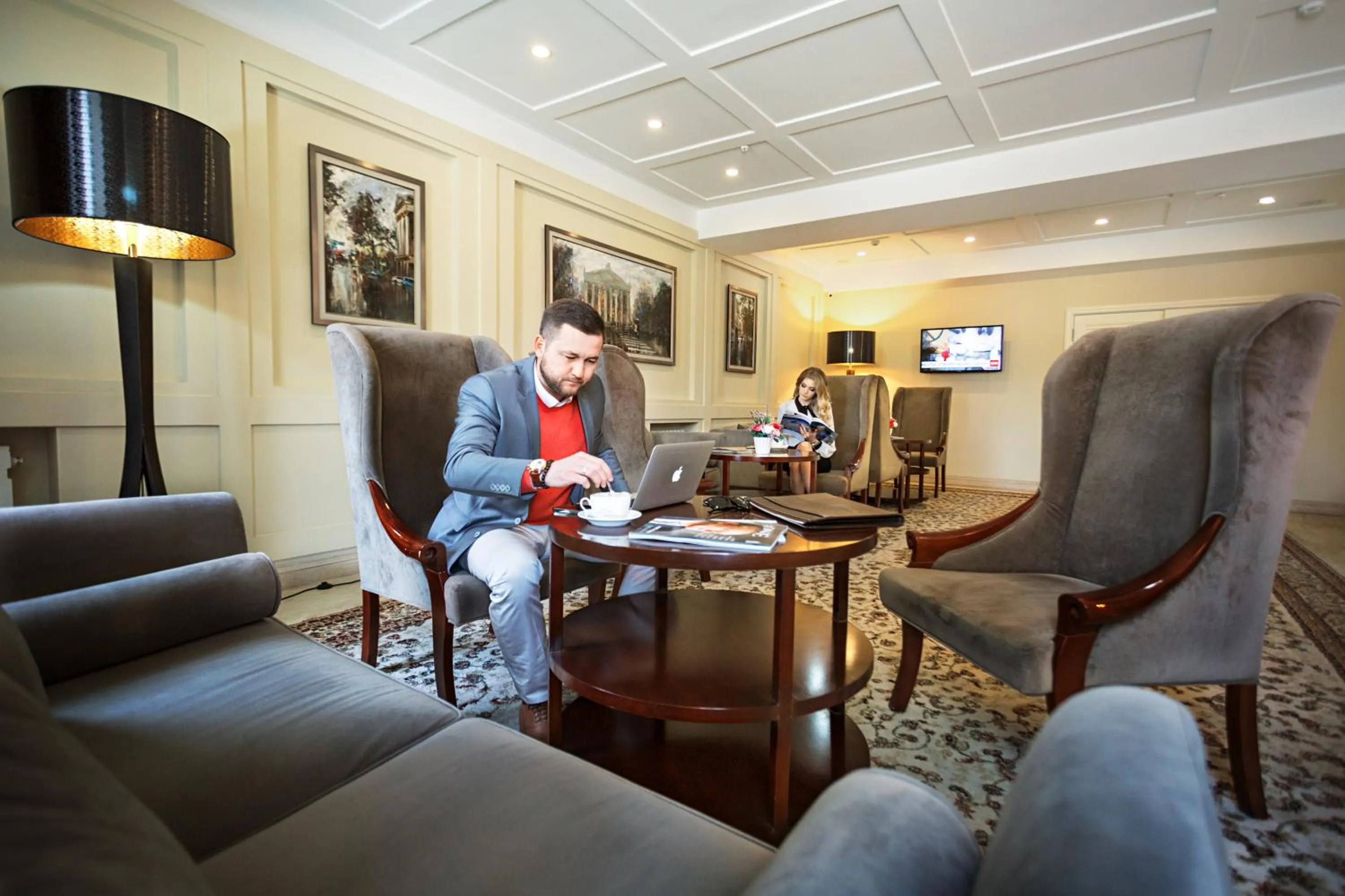 Communal lounge/ TV room in Ambassador Hotel