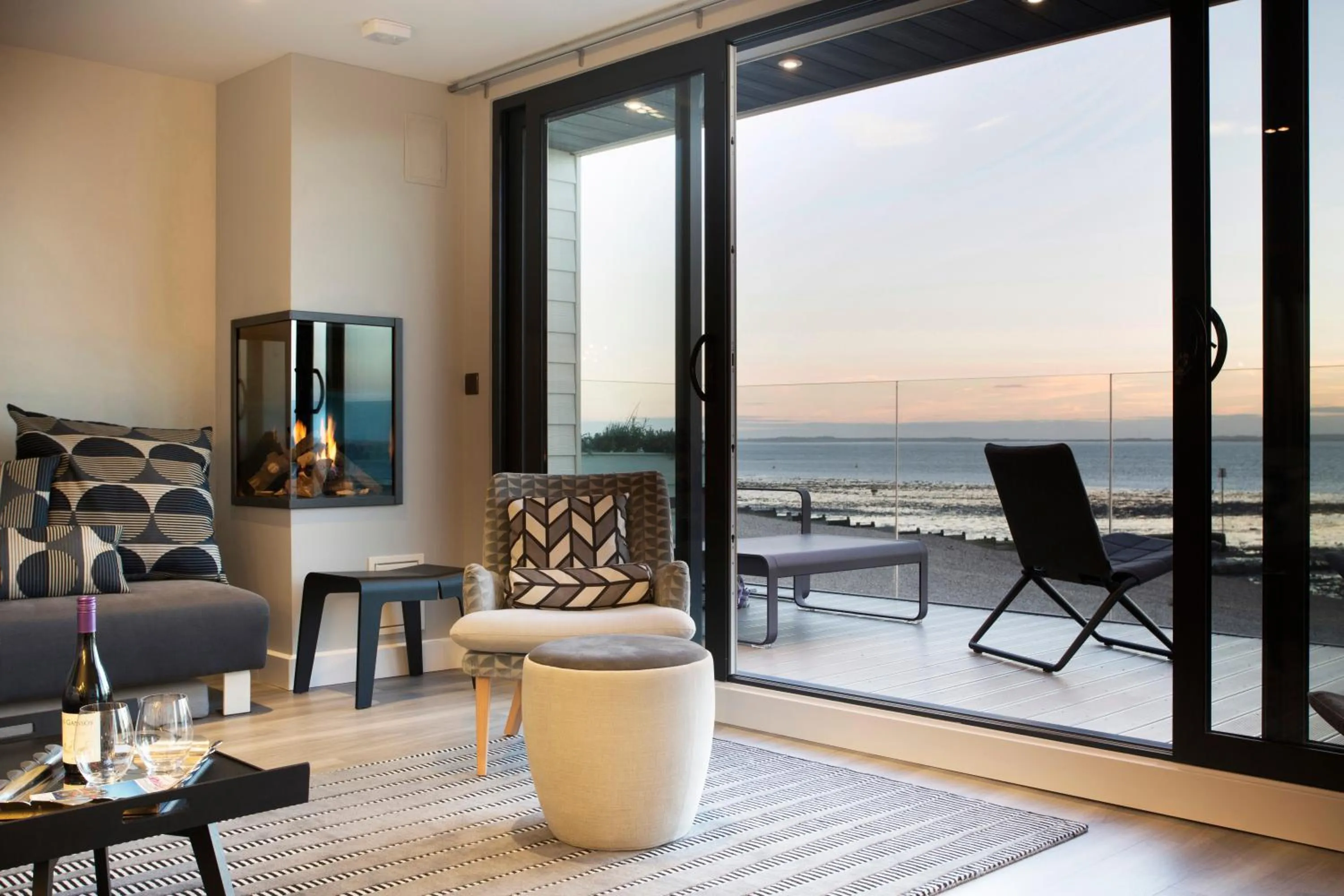 TV and multimedia in Sea Sunset Cottage