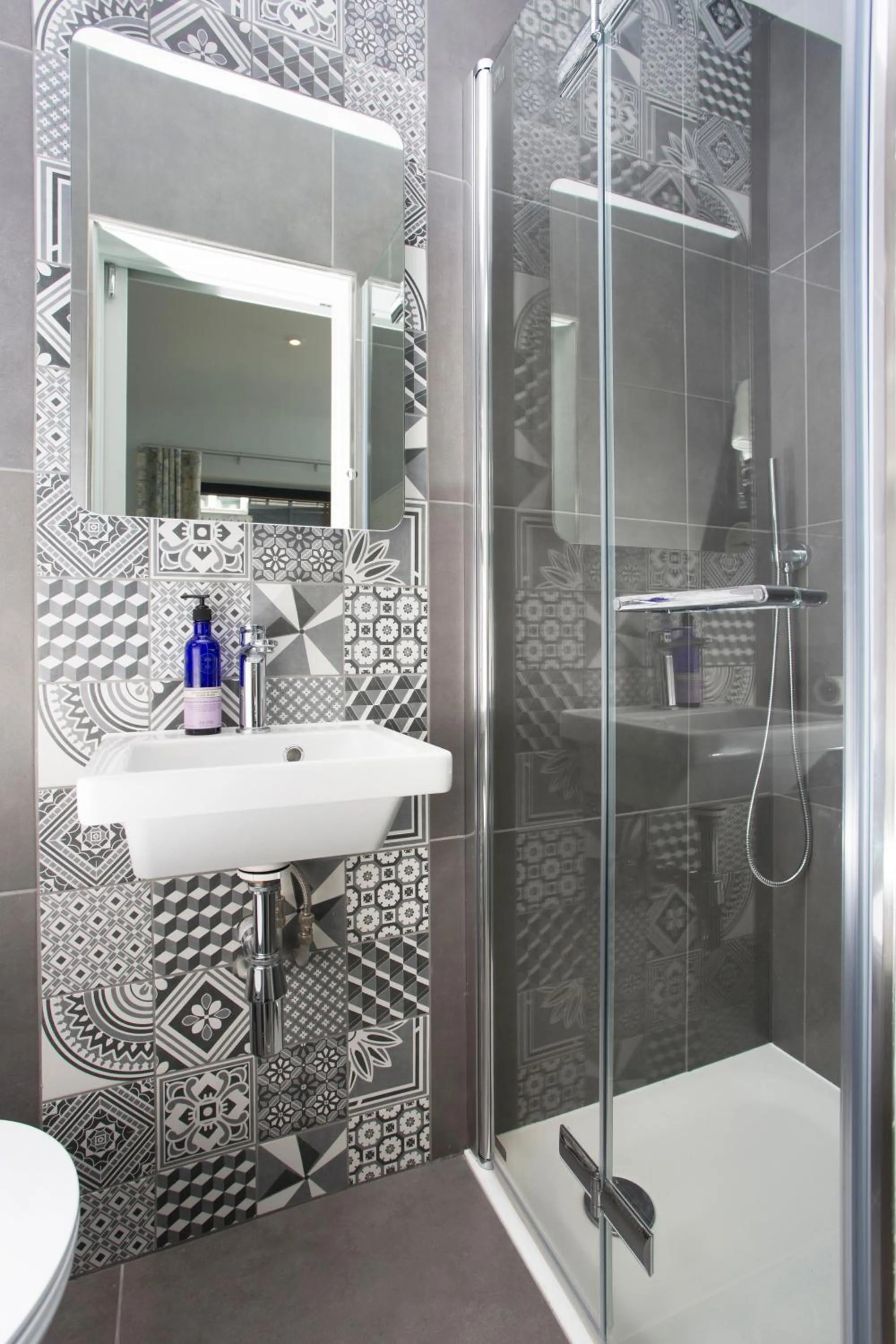 Shower in Sea Sunset Cottage