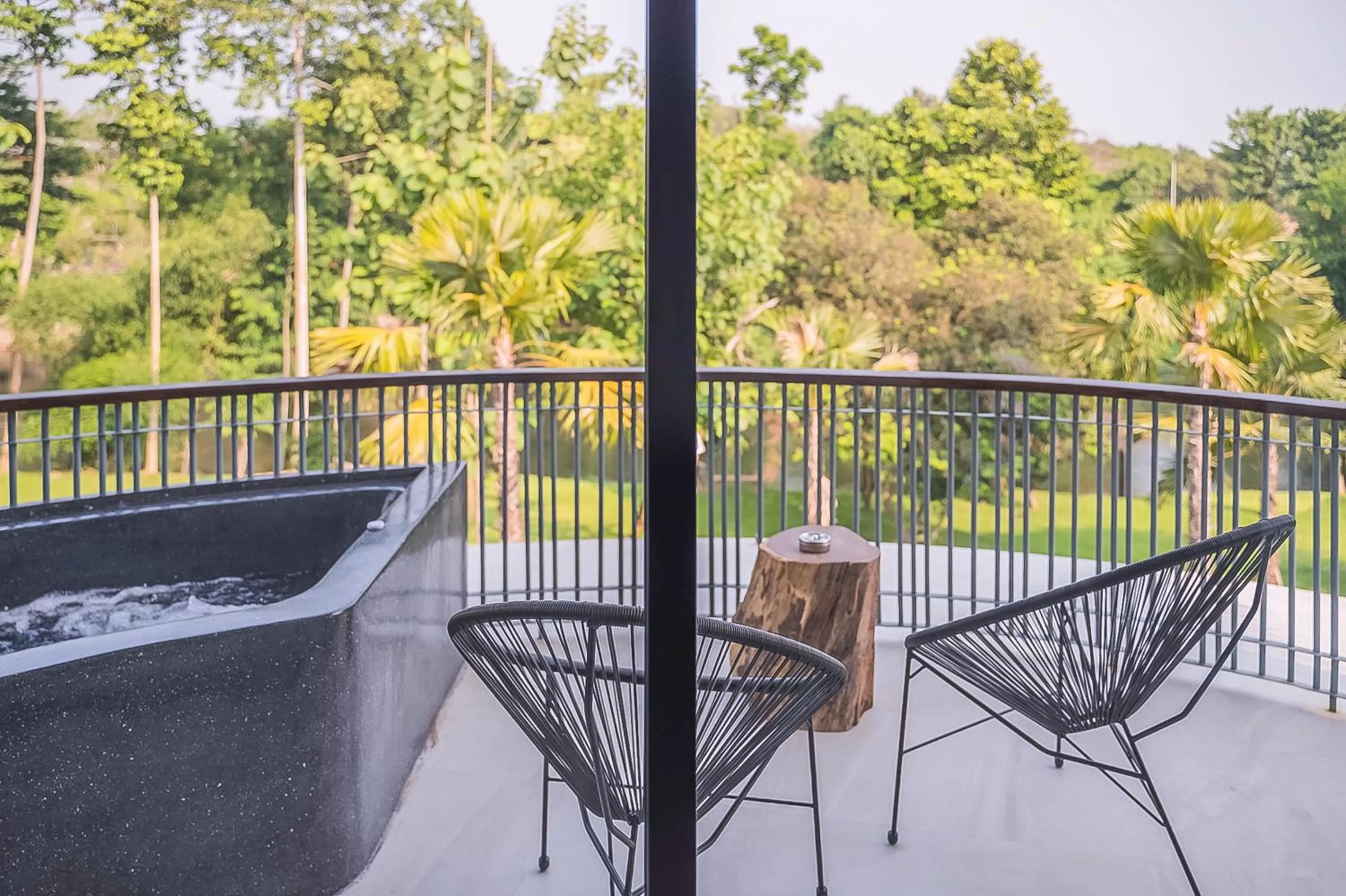 Balcony/Terrace in Villa De Leaf River Kaeng Krachan