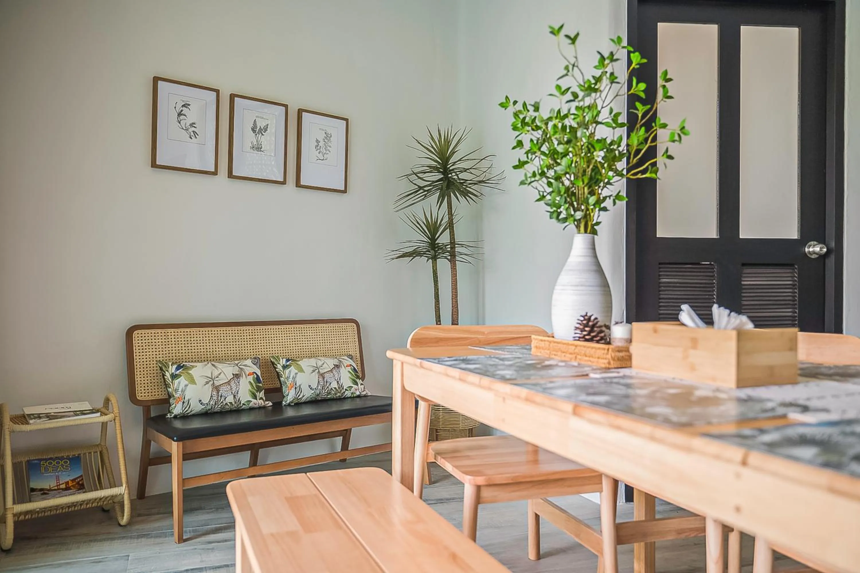 Seating area in Villa De Leaf River Kaeng Krachan