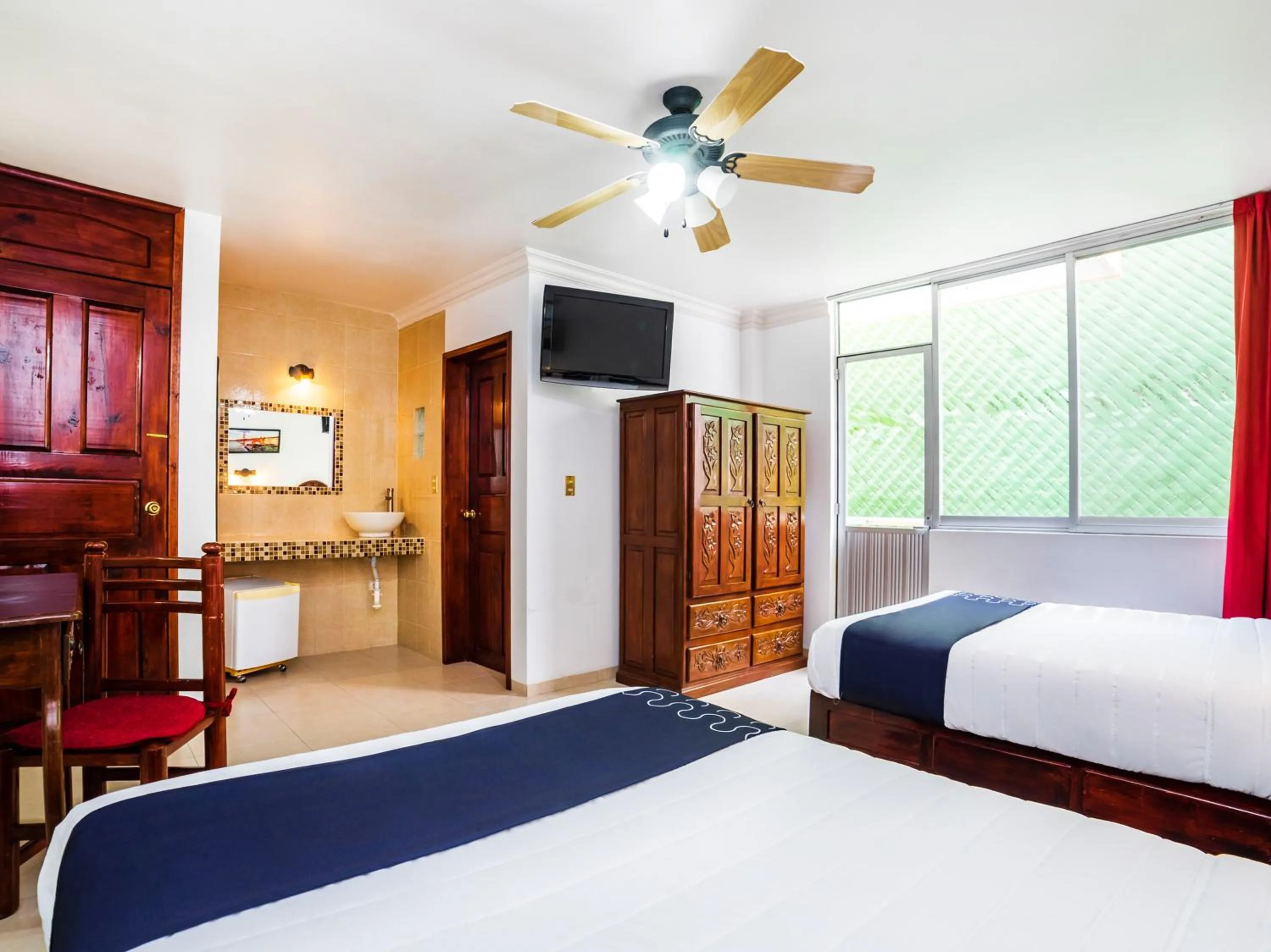 Photo of the whole room, Bed in Hotel HC