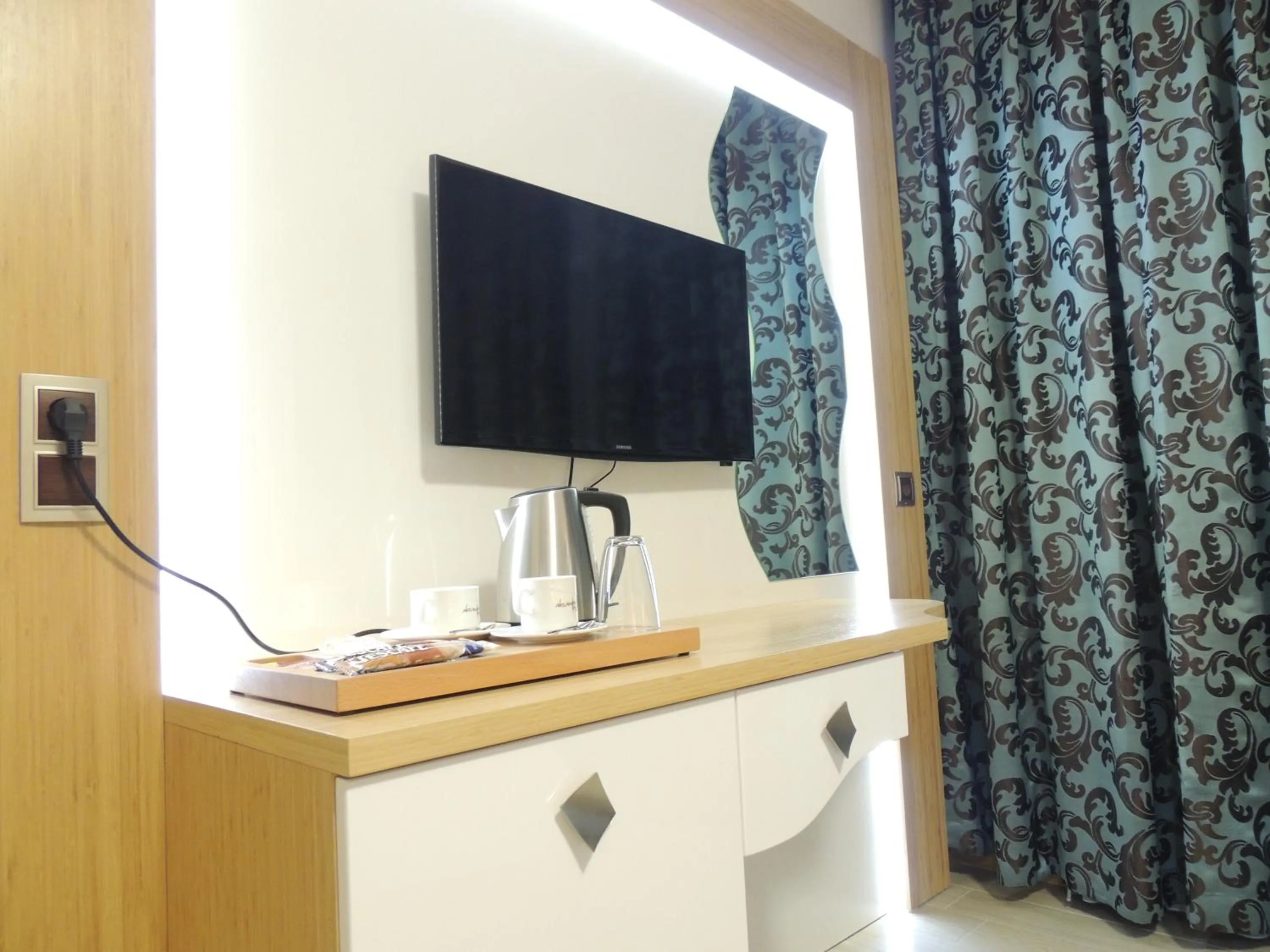 TV and multimedia in Akcayhan Hotel