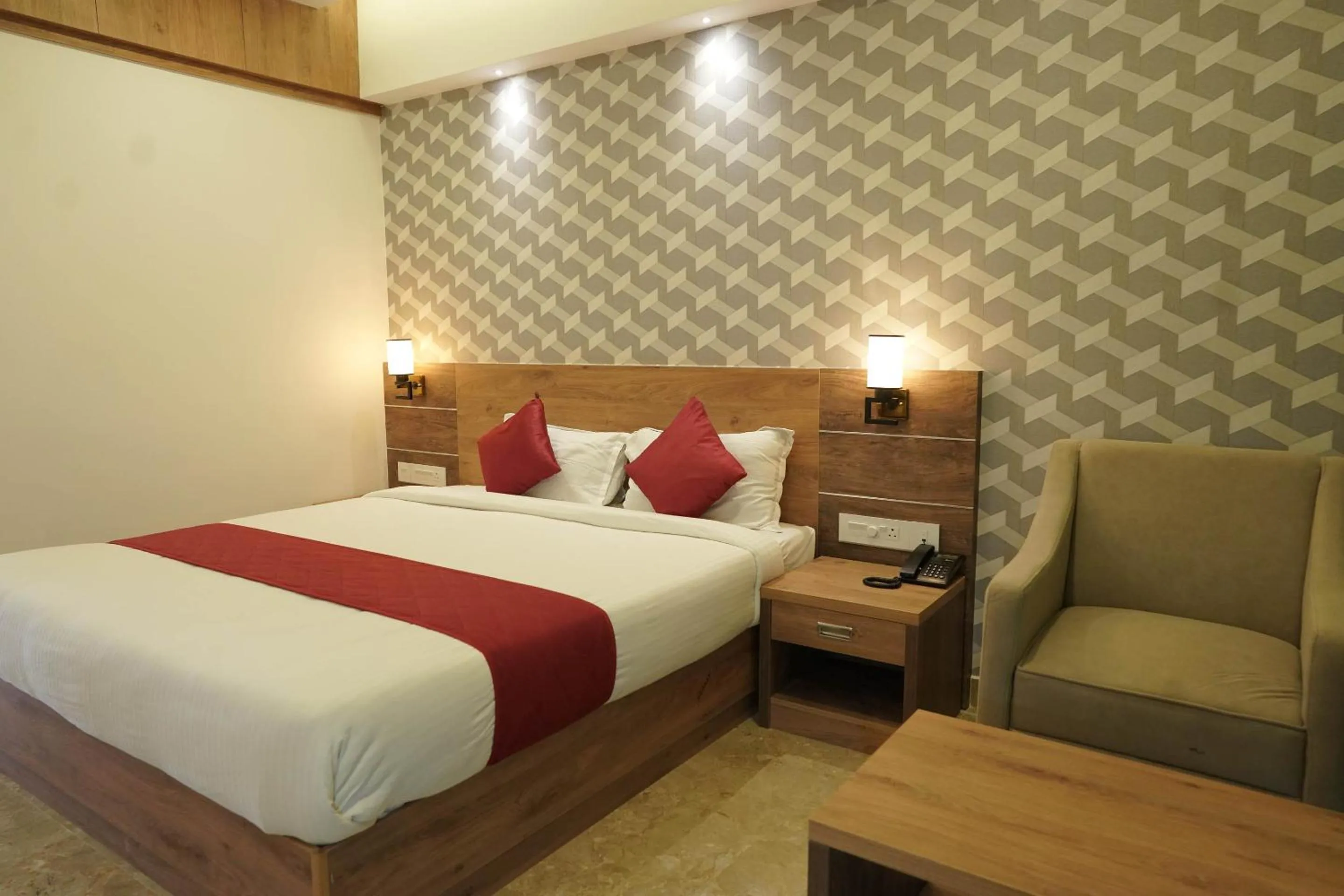 Bed in HOTEL VKJ INN Aluva