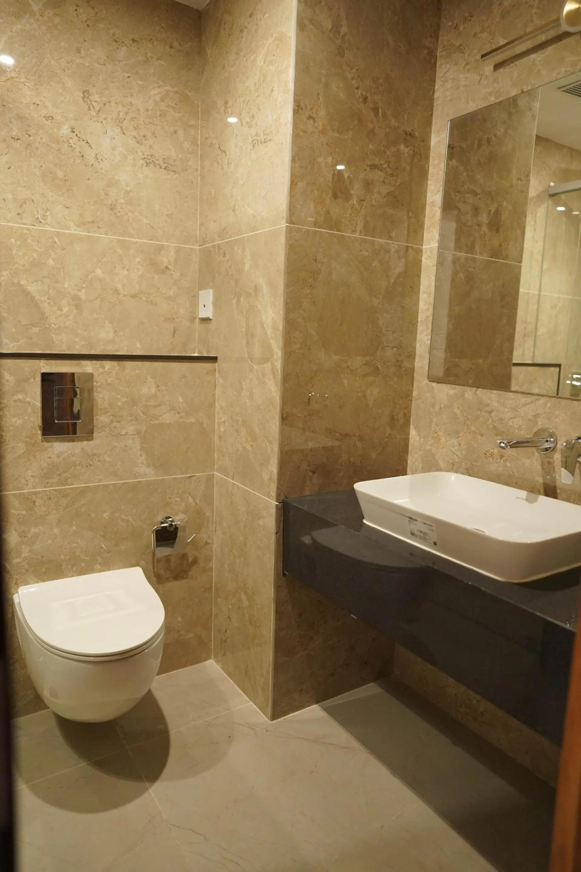 Shower in HOTEL VKJ INN Aluva