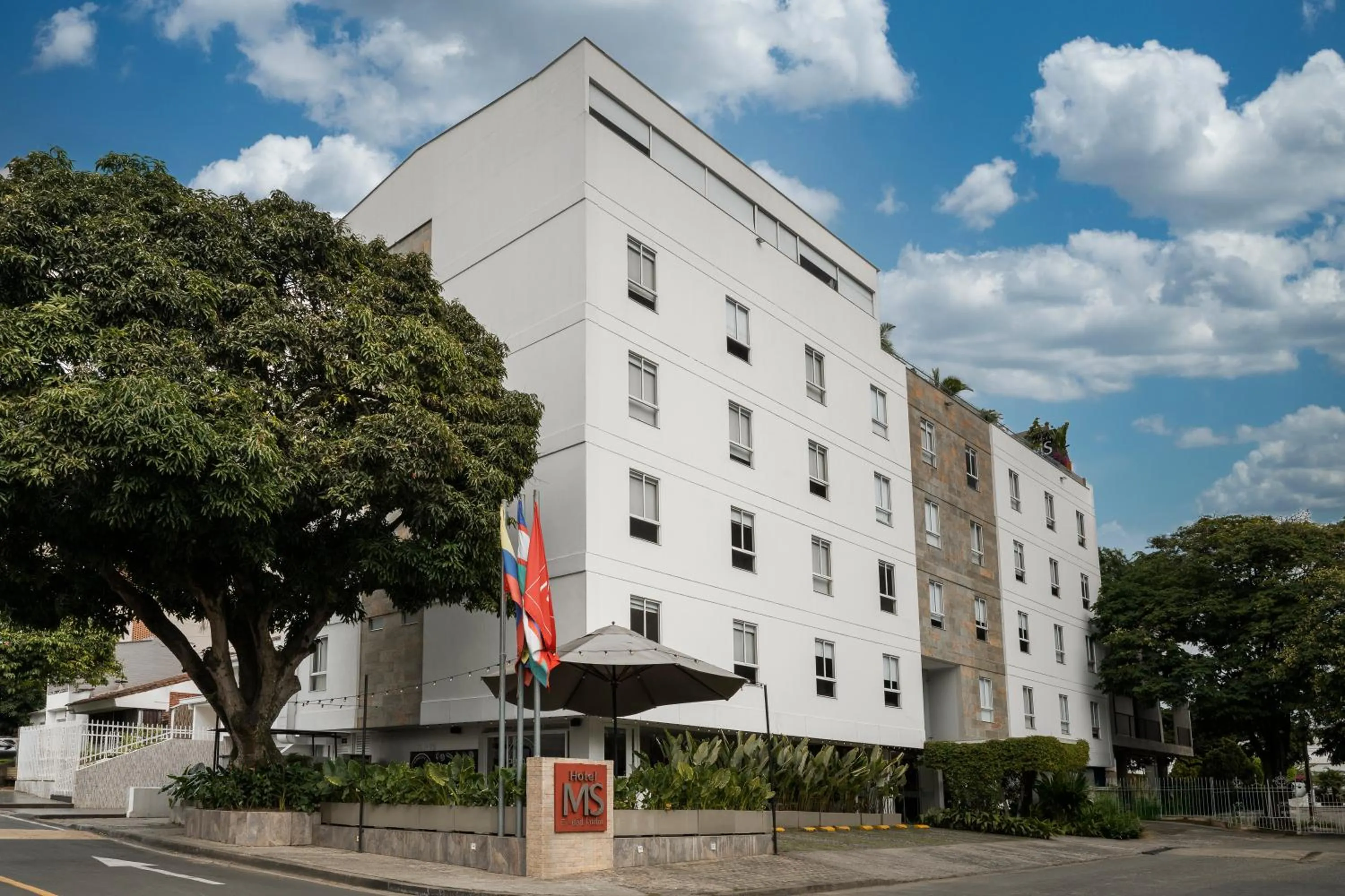 Property building in Hotel MS Ciudad Jardin