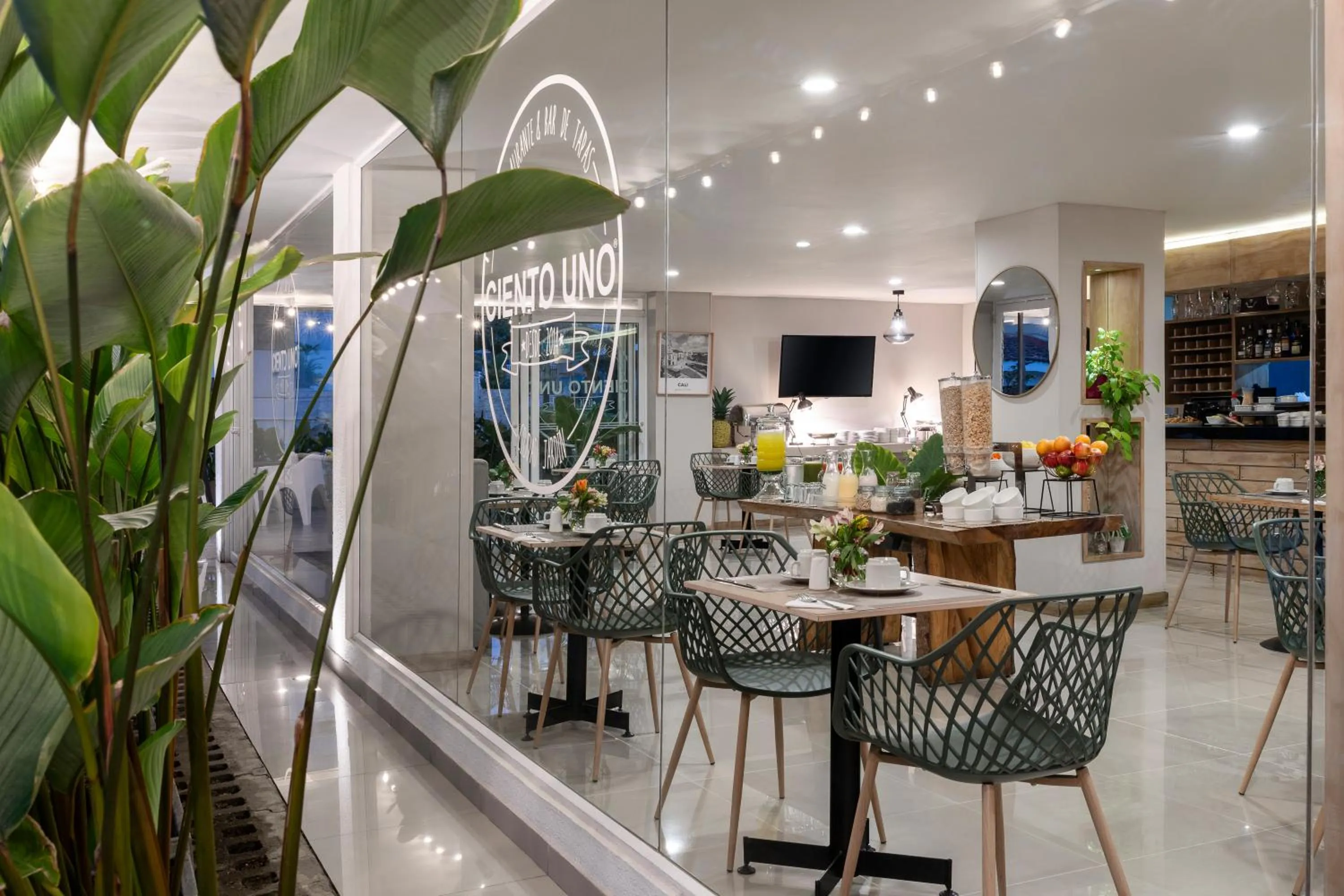 Restaurant/places to eat in Hotel MS Ciudad Jardin