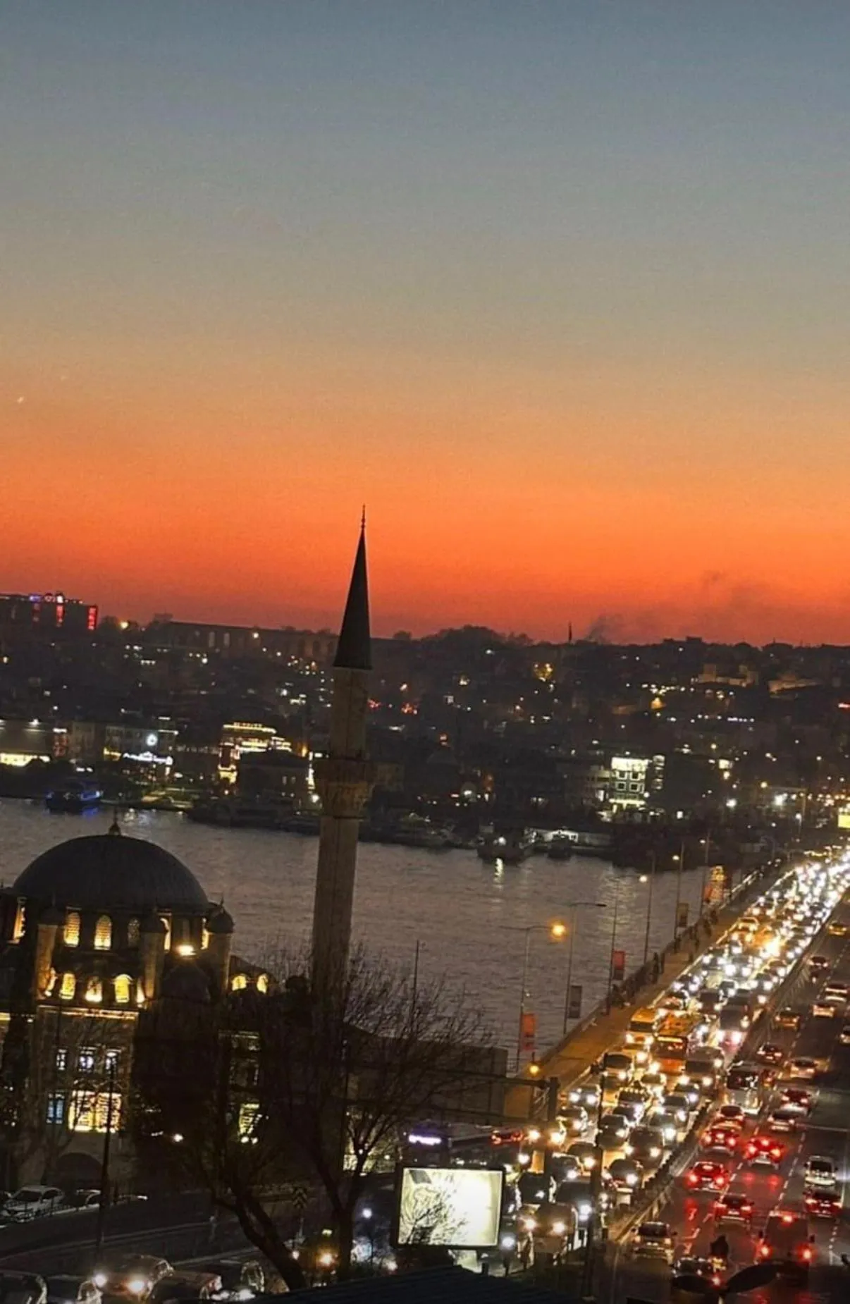 Restaurant/places to eat in GALATAGREENAPPLEHOTEL