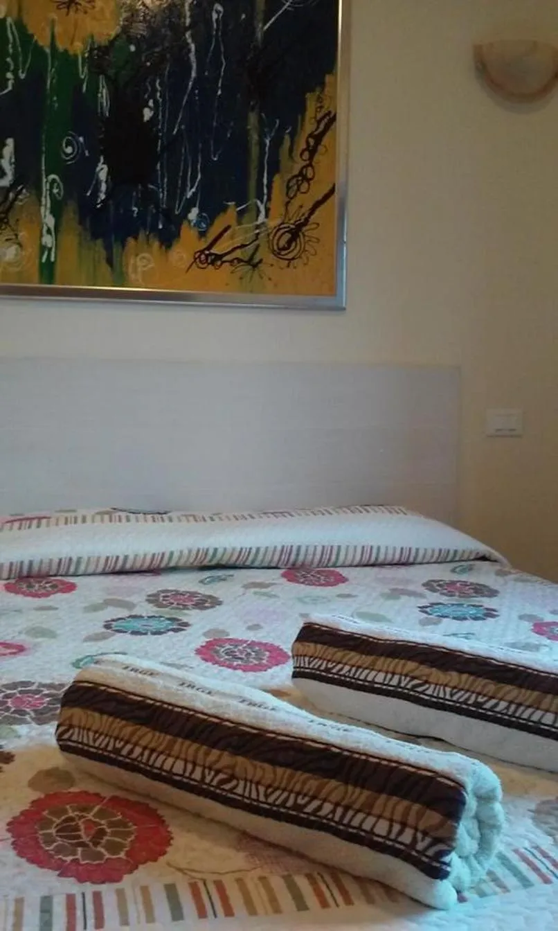 Property building, Bed in Cadorna Chalet