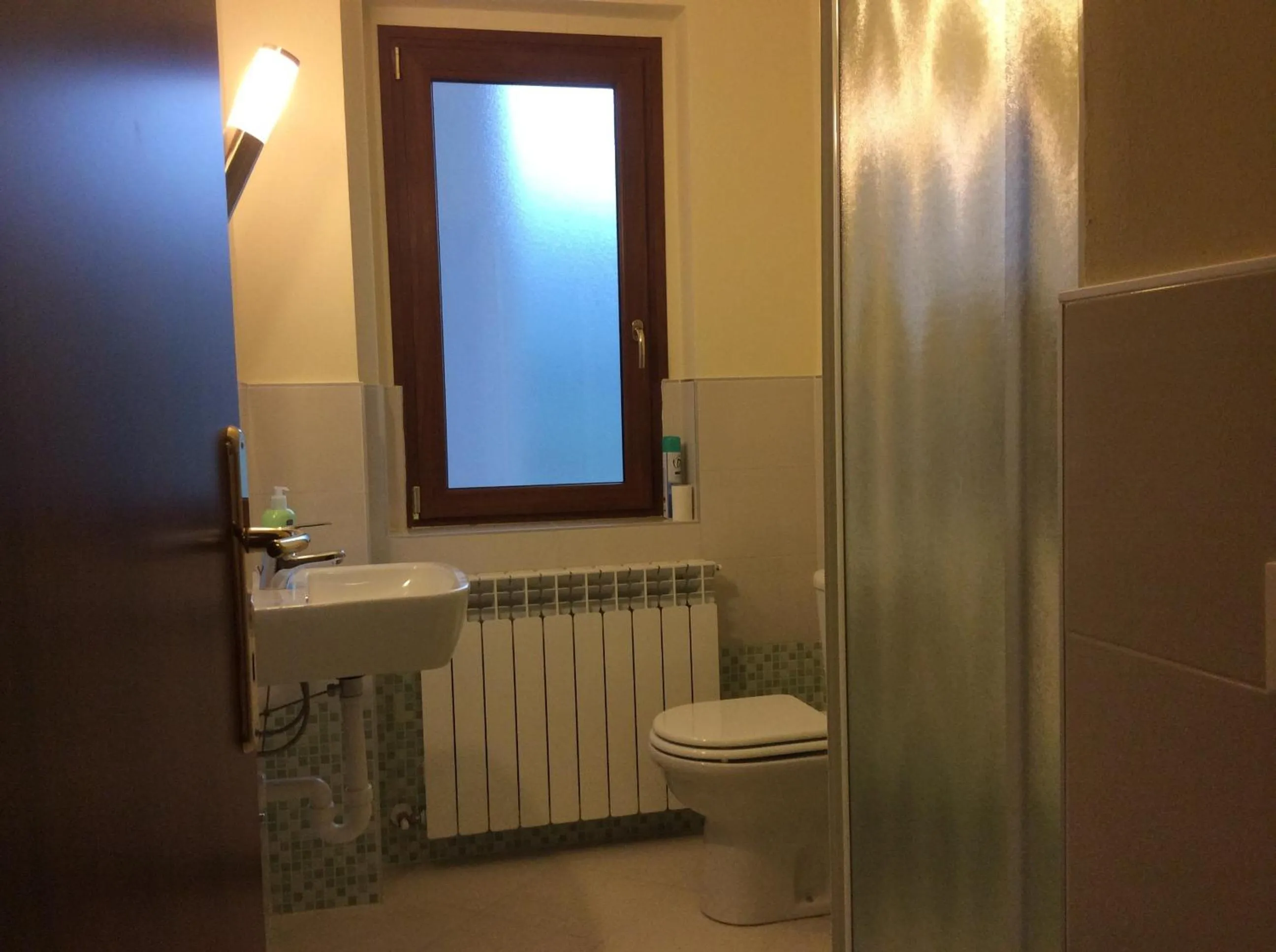 Toilet in Cadorna Chalet