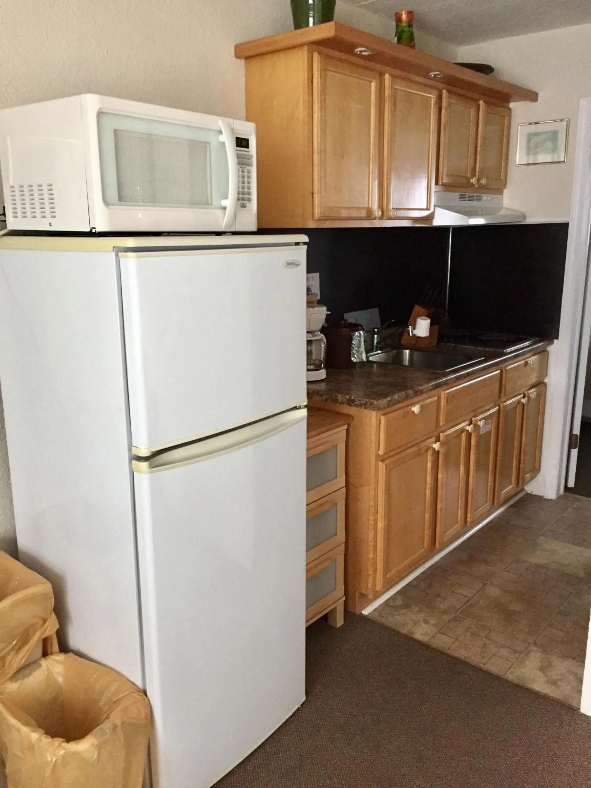 Kitchen or kitchenette in Lollipop Motel