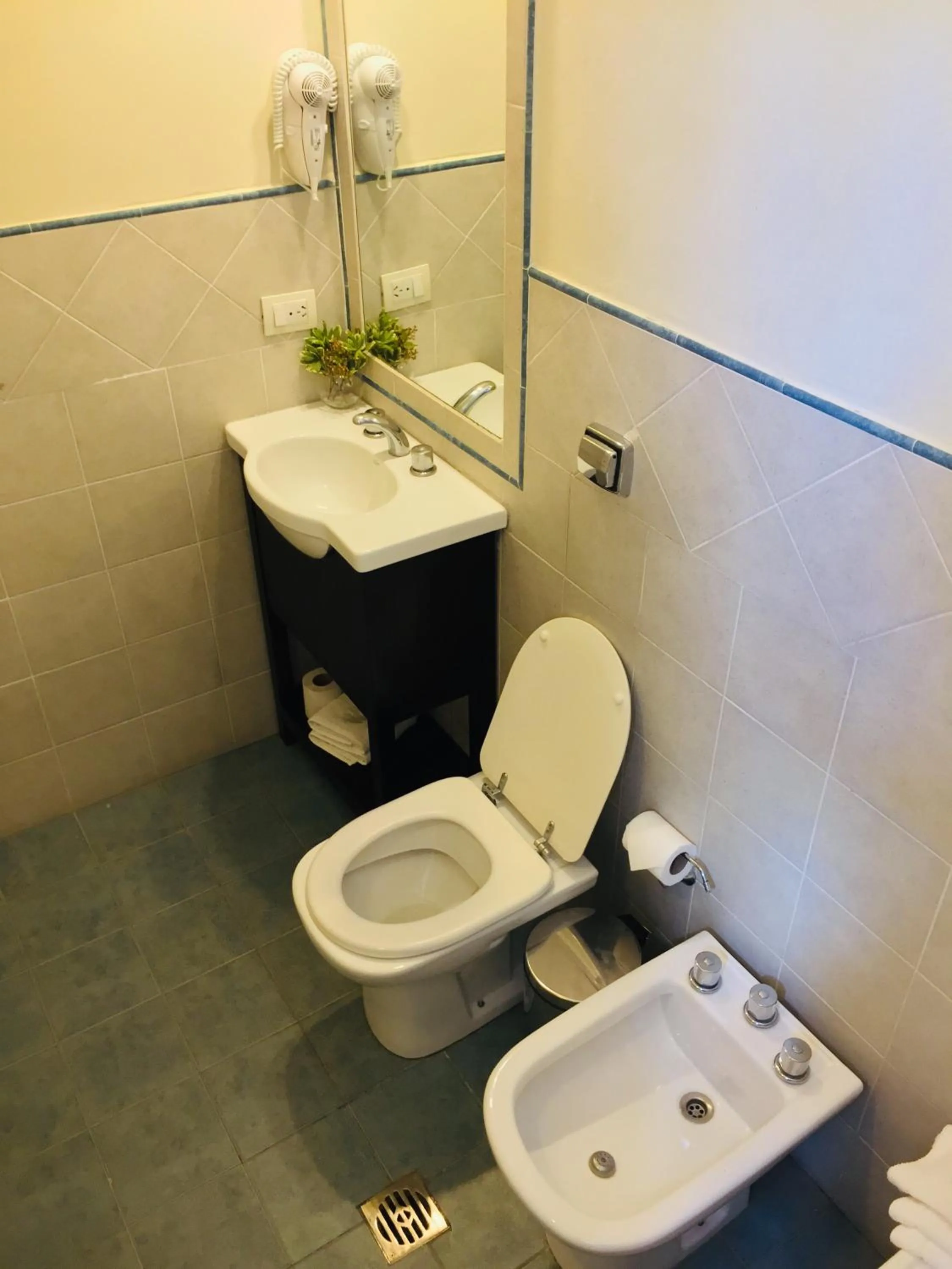 Bathroom in San Miguel Plaza Hotel All Inclusive