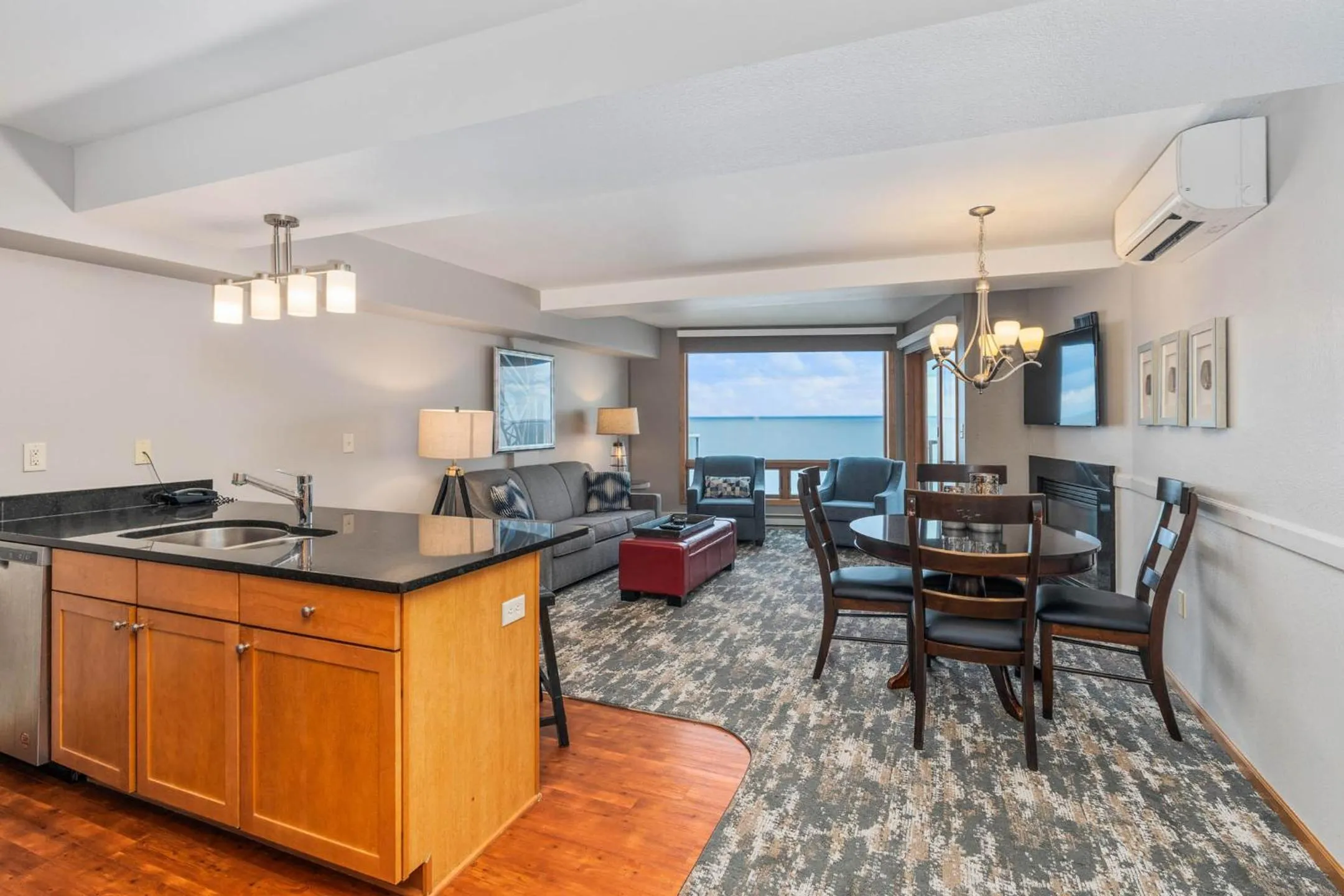 Dining area in Beacon Pointe on Lake Superior