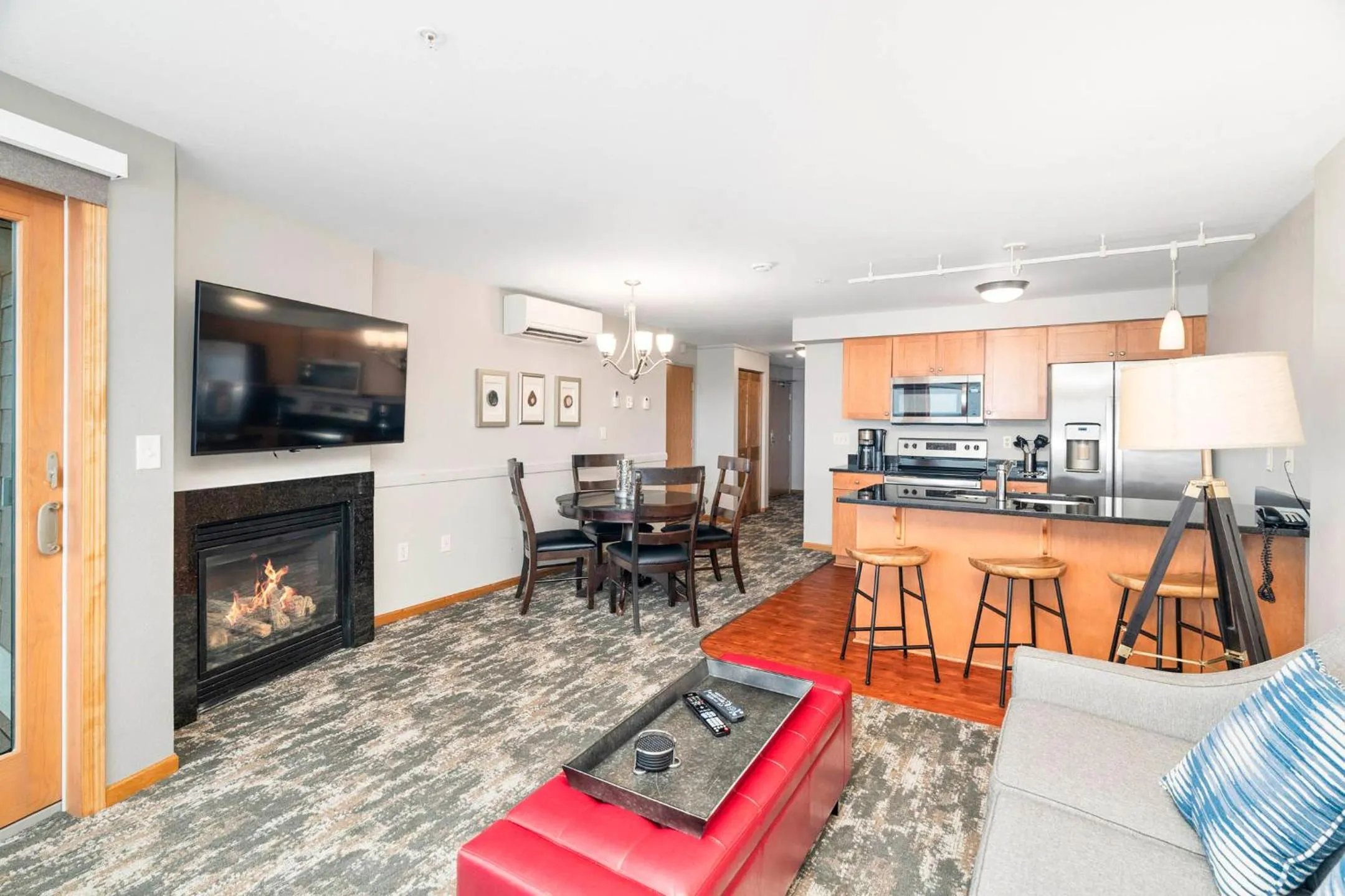 Living room in Beacon Pointe on Lake Superior