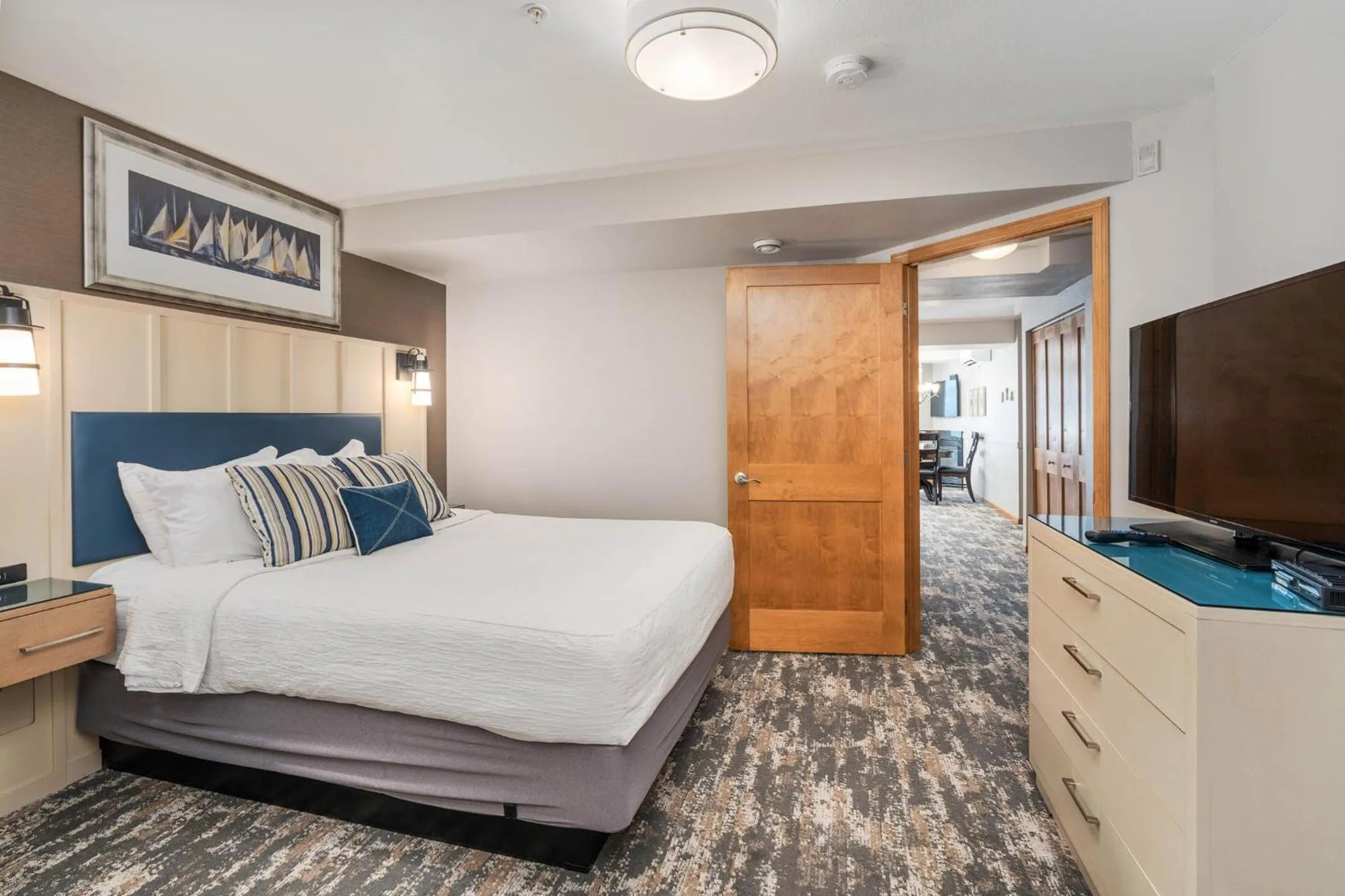 Bed in Beacon Pointe on Lake Superior