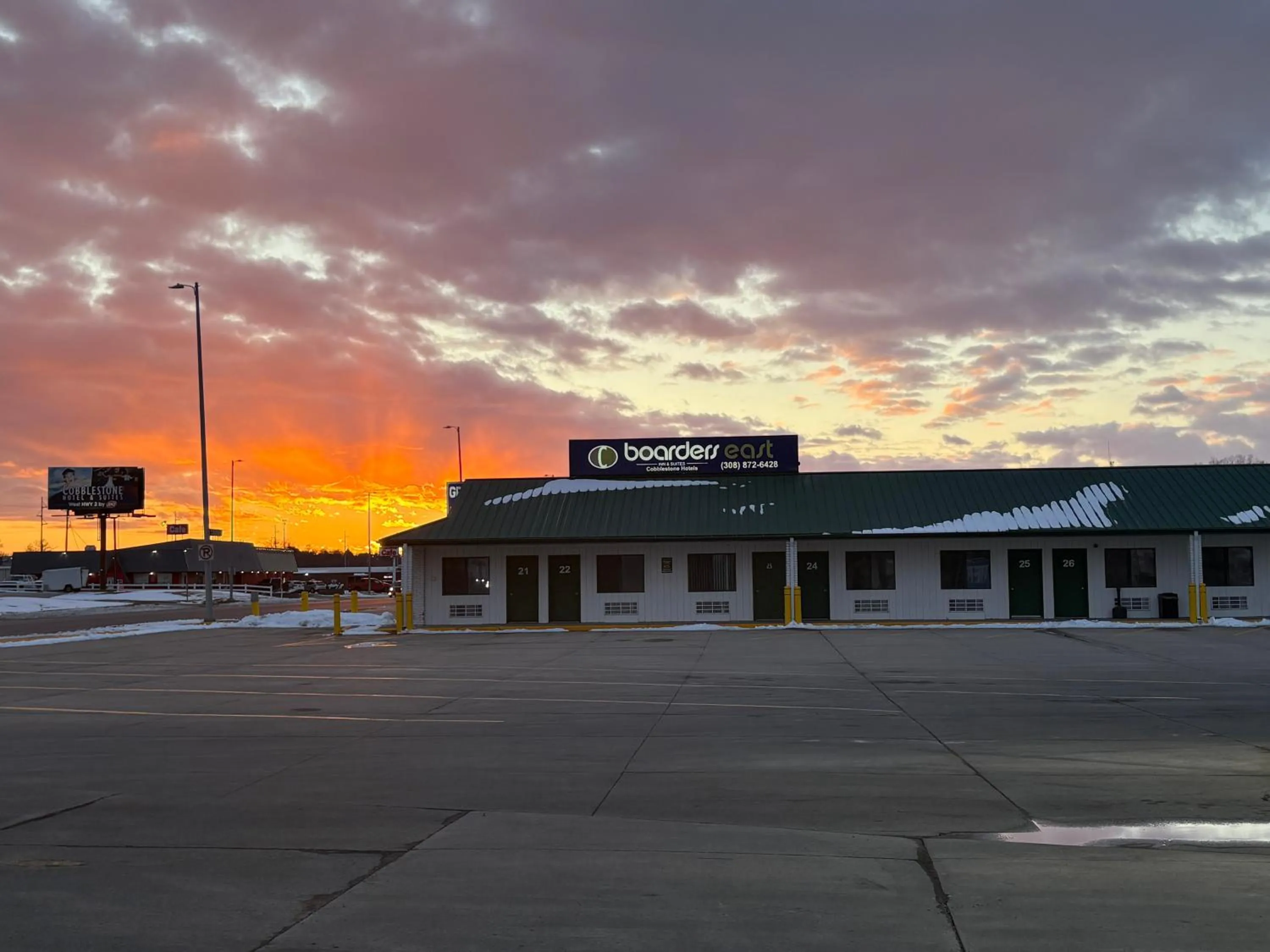 Property building in Boarders Inn & Suites by Cobblestone Hotels - Broken Bow