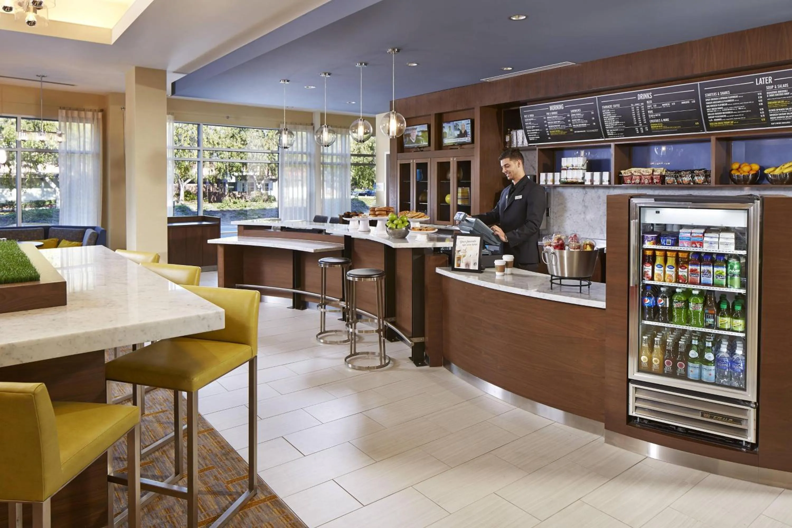 Restaurant/places to eat in Courtyard by Marriott Sunnyvale Silicon Valley