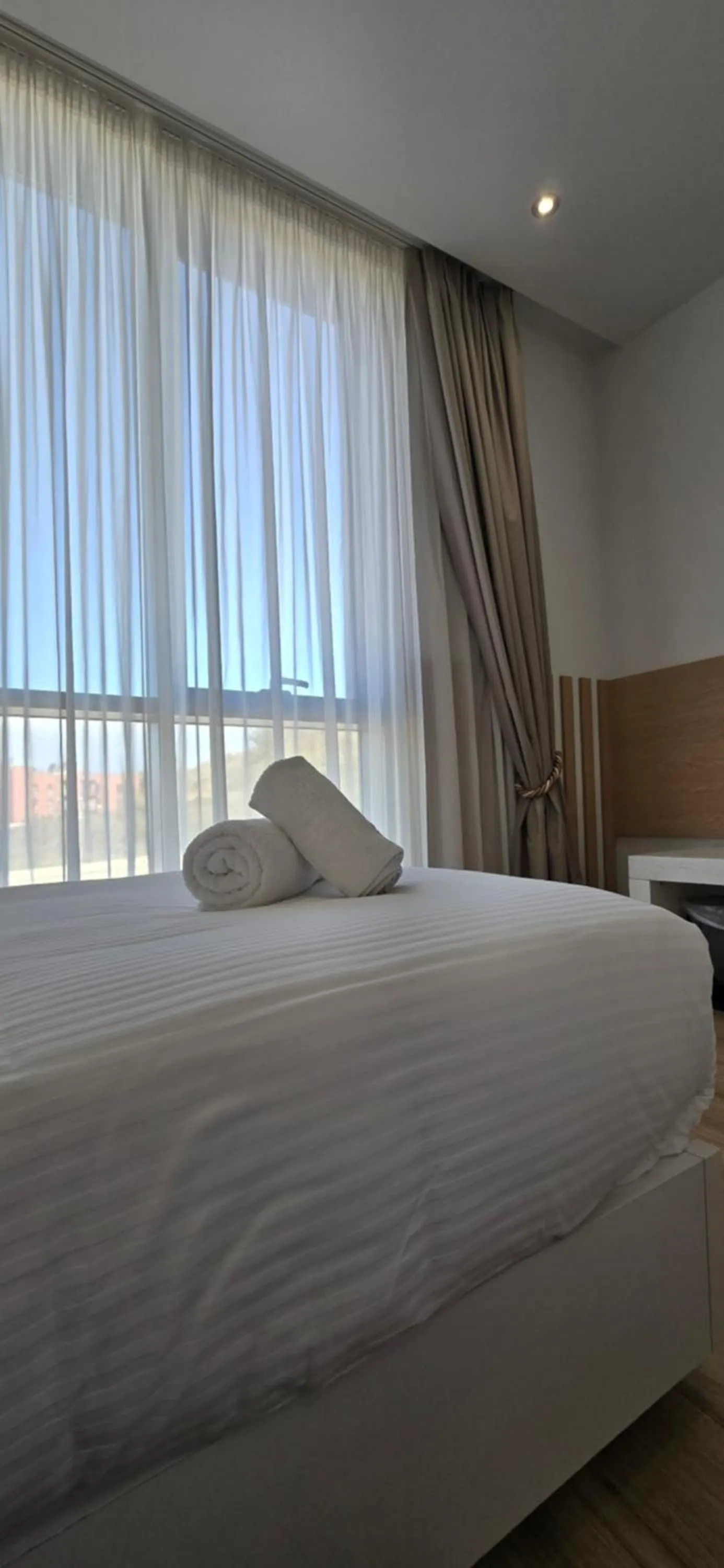 Bedroom, Bed in Metro Hotel Terminal